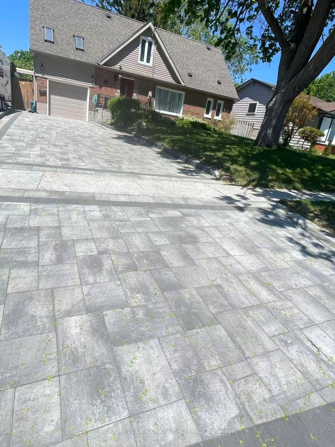 34 Grassmere Court photo 1