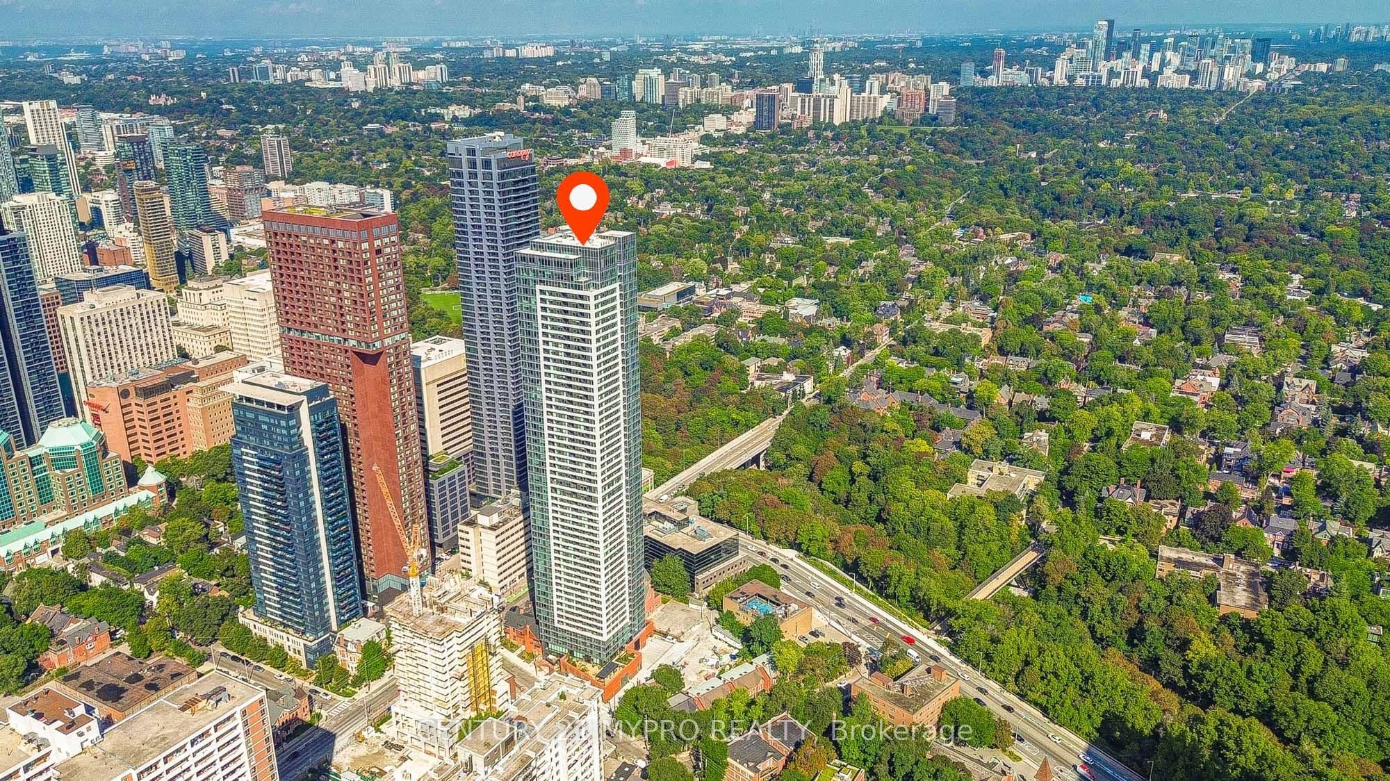Unit 2809 609 Sherbourne Street photo 1