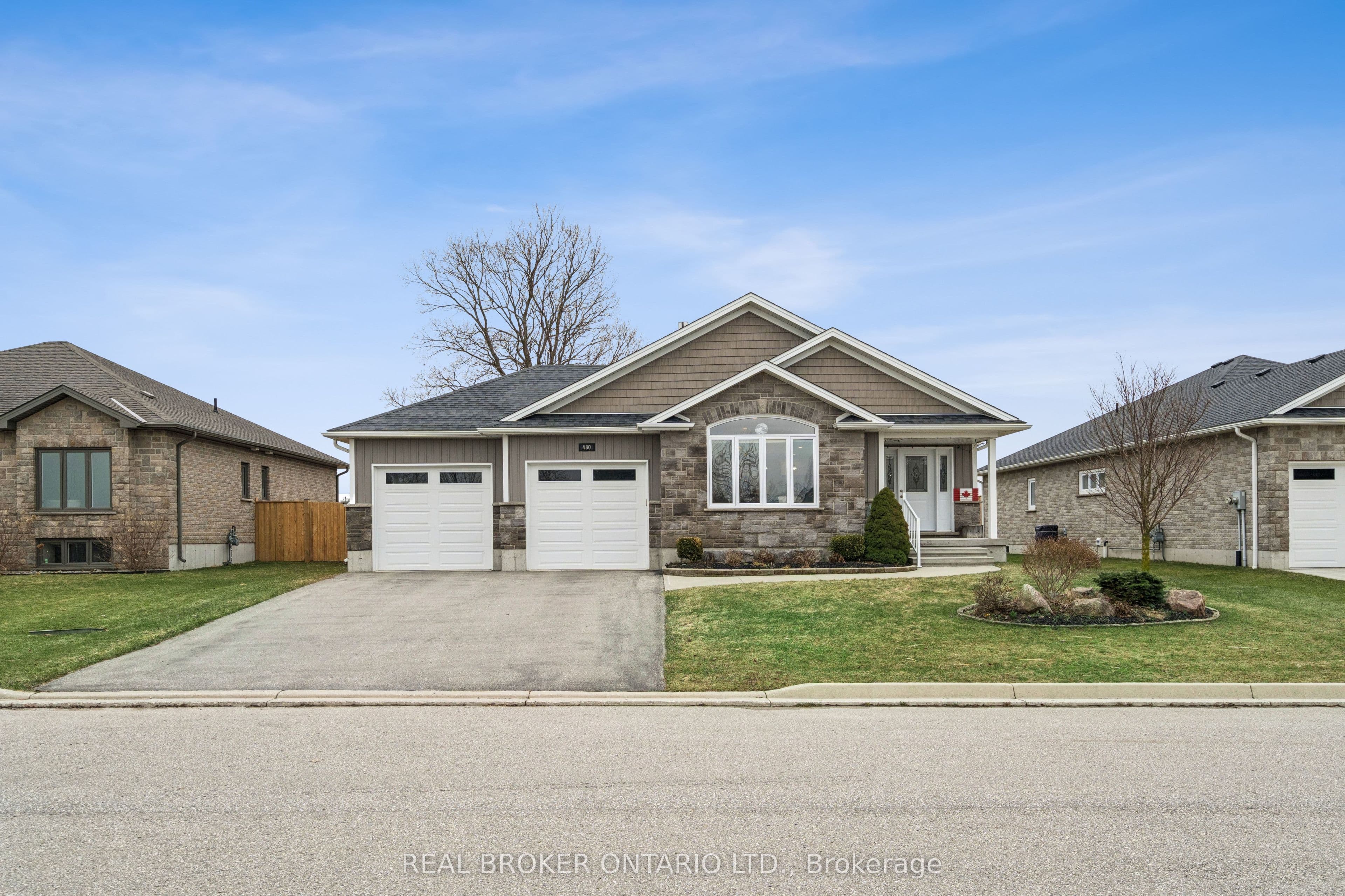 480 Grand Trunk Street photo 1
