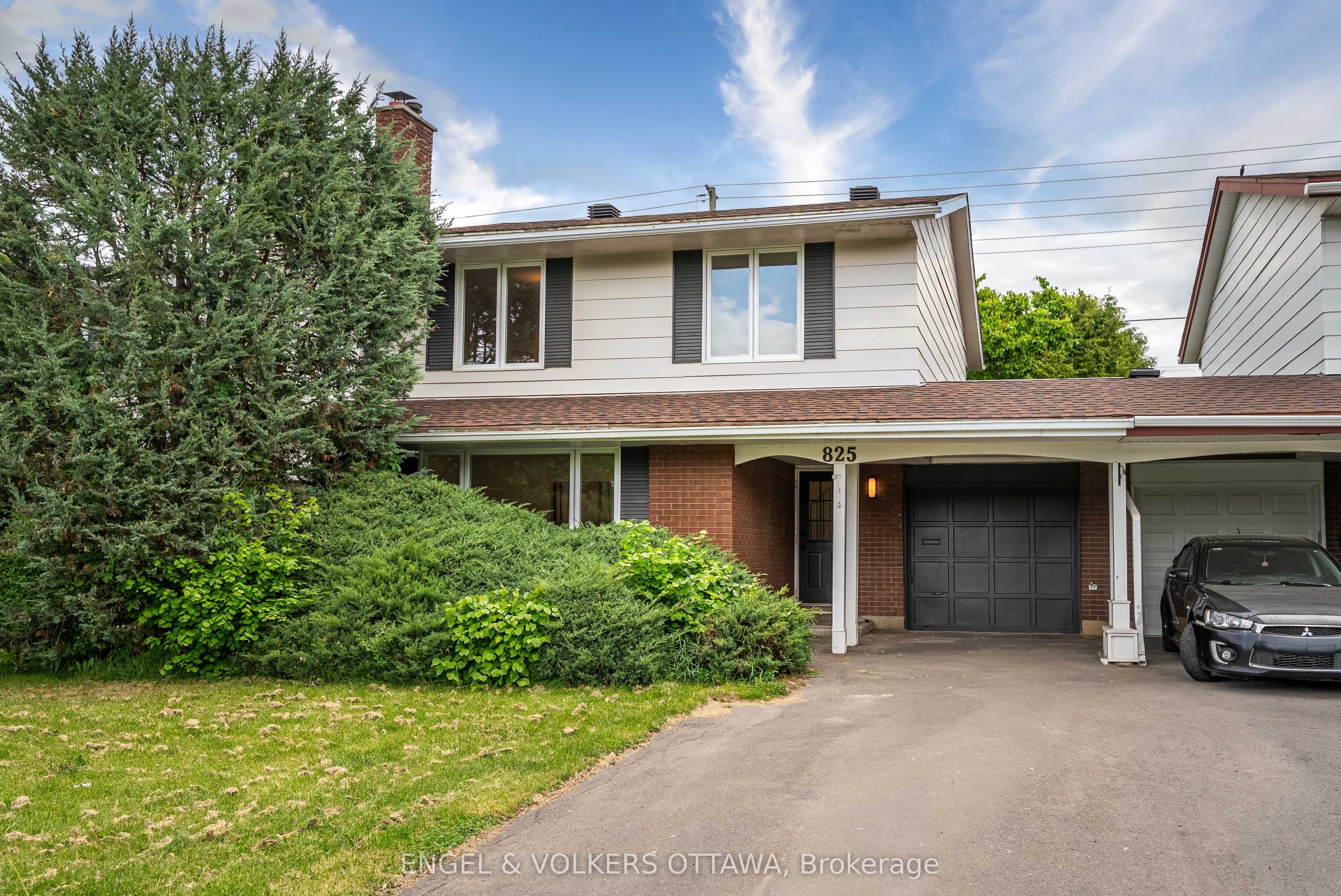 825 De Salaberry Street photo 1