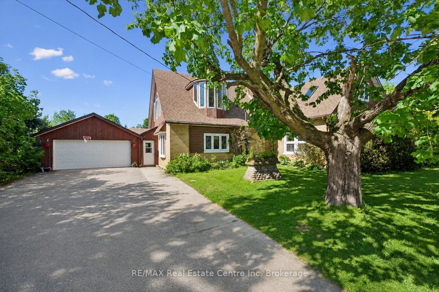 6594 Forestell Road photo 1