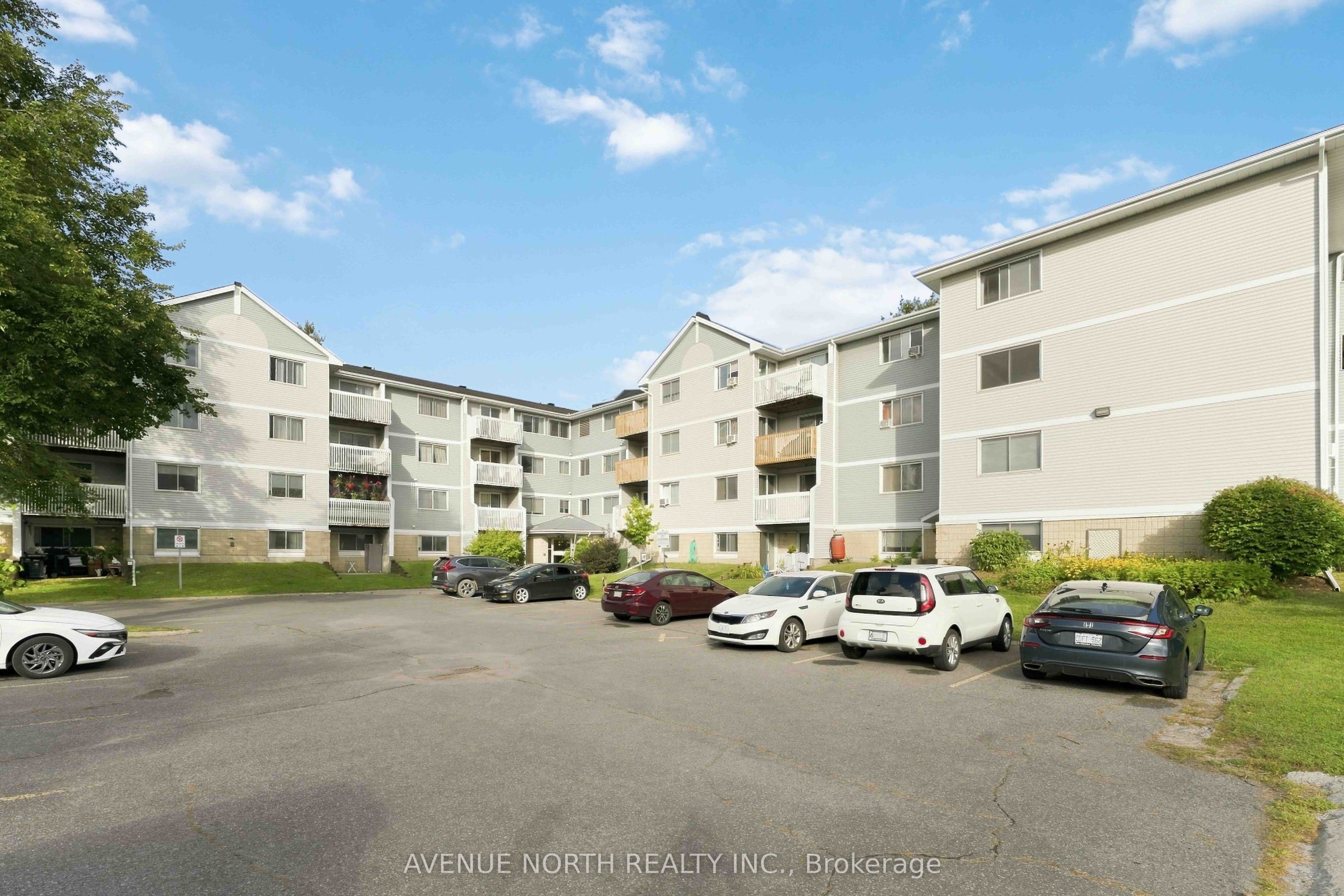 Unit 210 212 Viewmount Drive photo 1