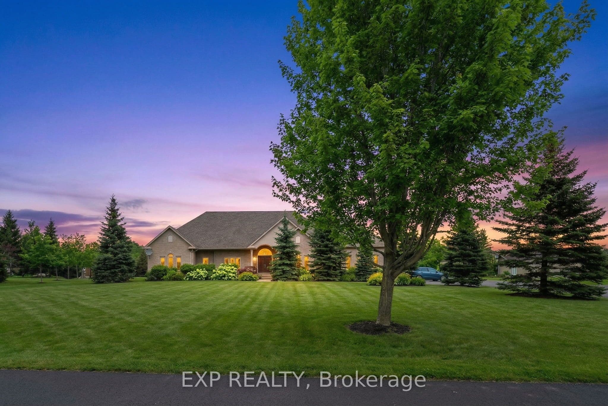 48 Brookhaven Crescent photo 1