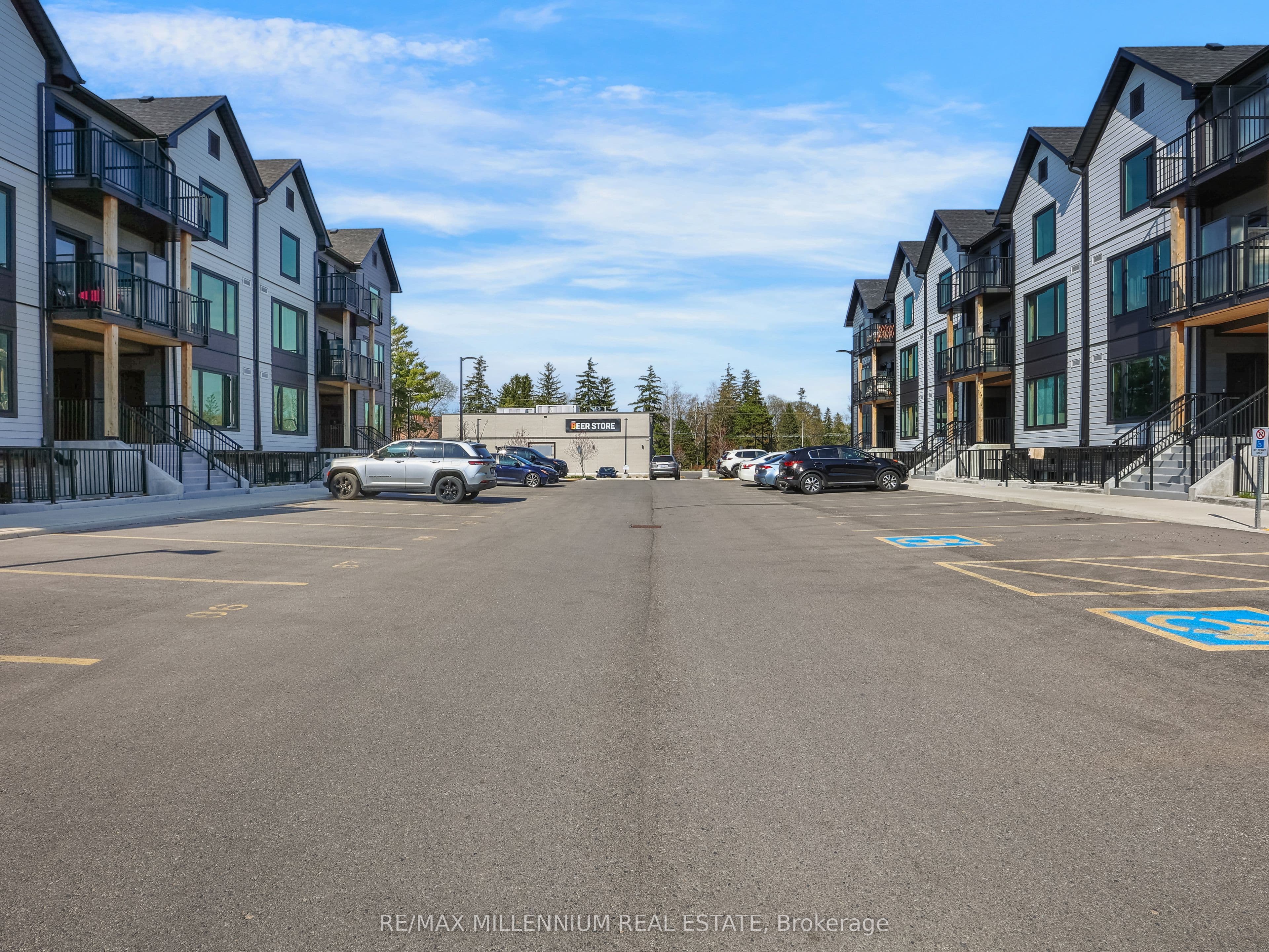 Unit 423 708 Woolwich Street photo 1