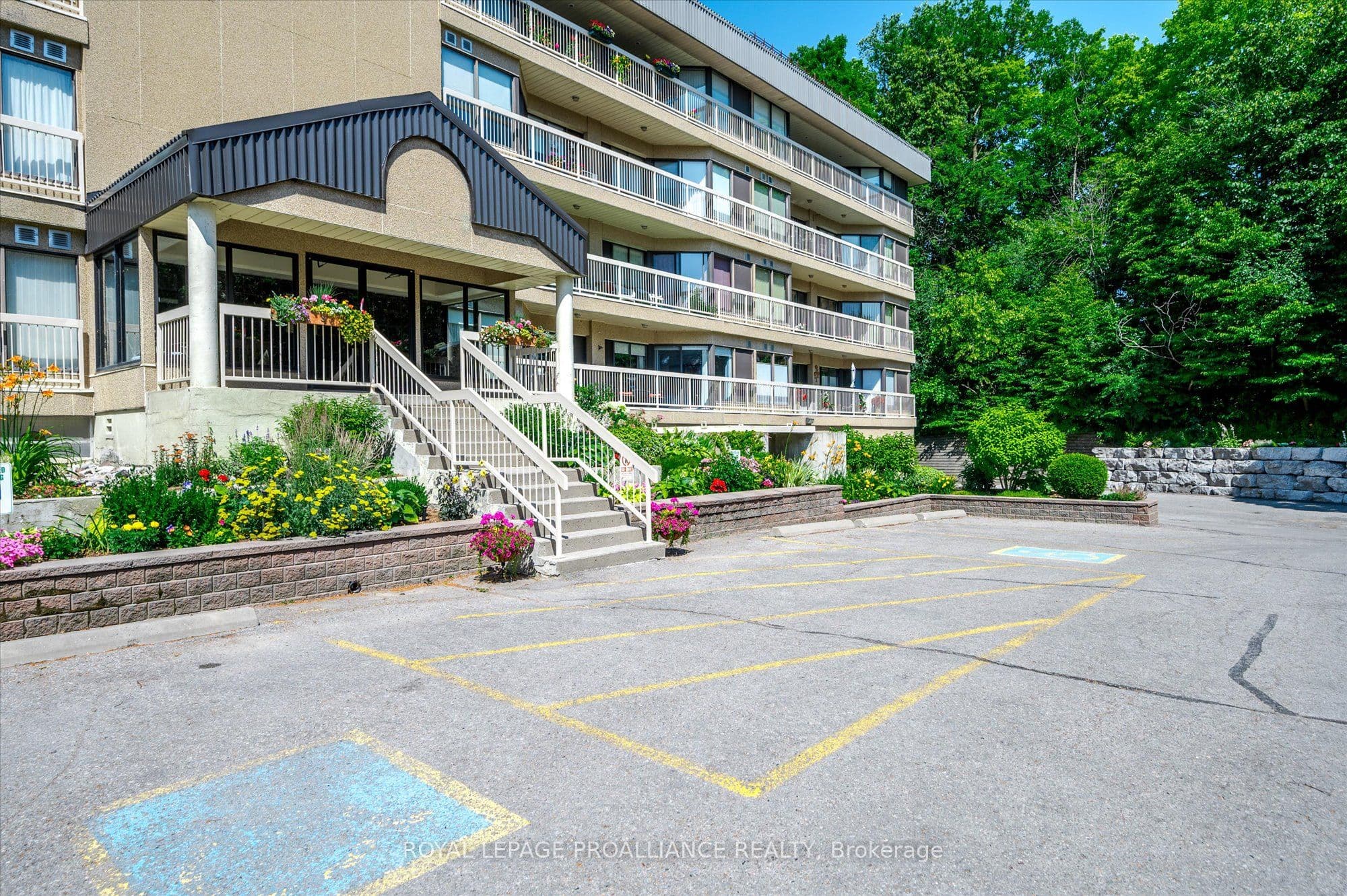 Unit 408 40 Auburn Street photo 1