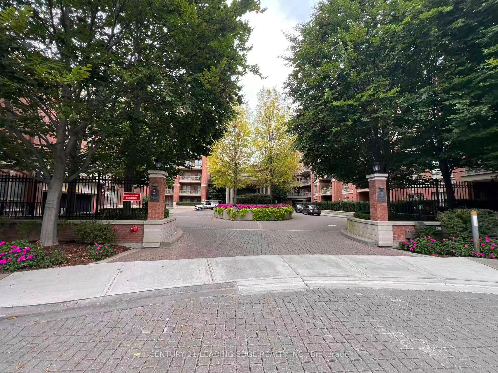 Unit 612 21 Burkebrook Place photo 1