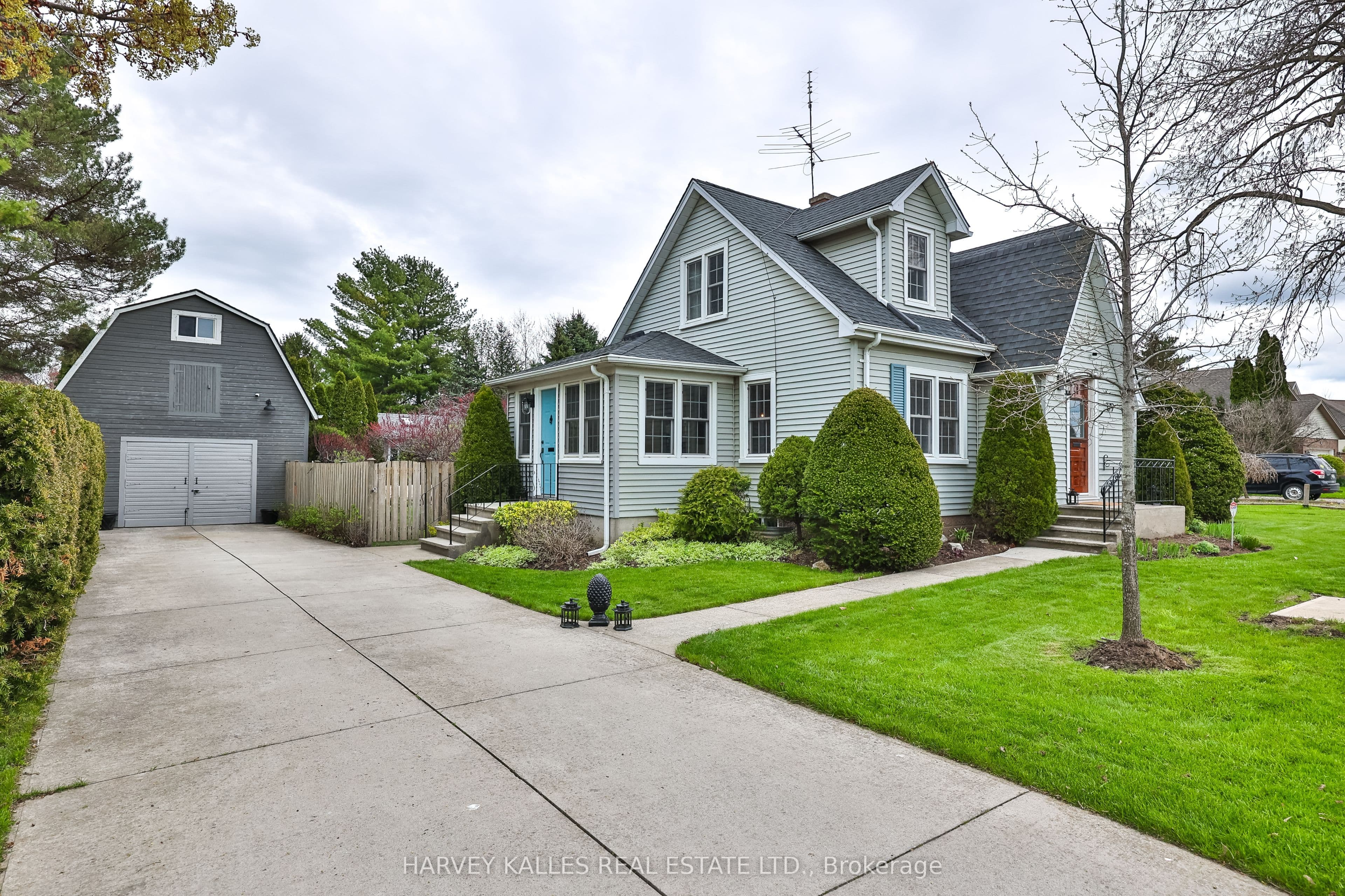 179 Niagara Street photo 1