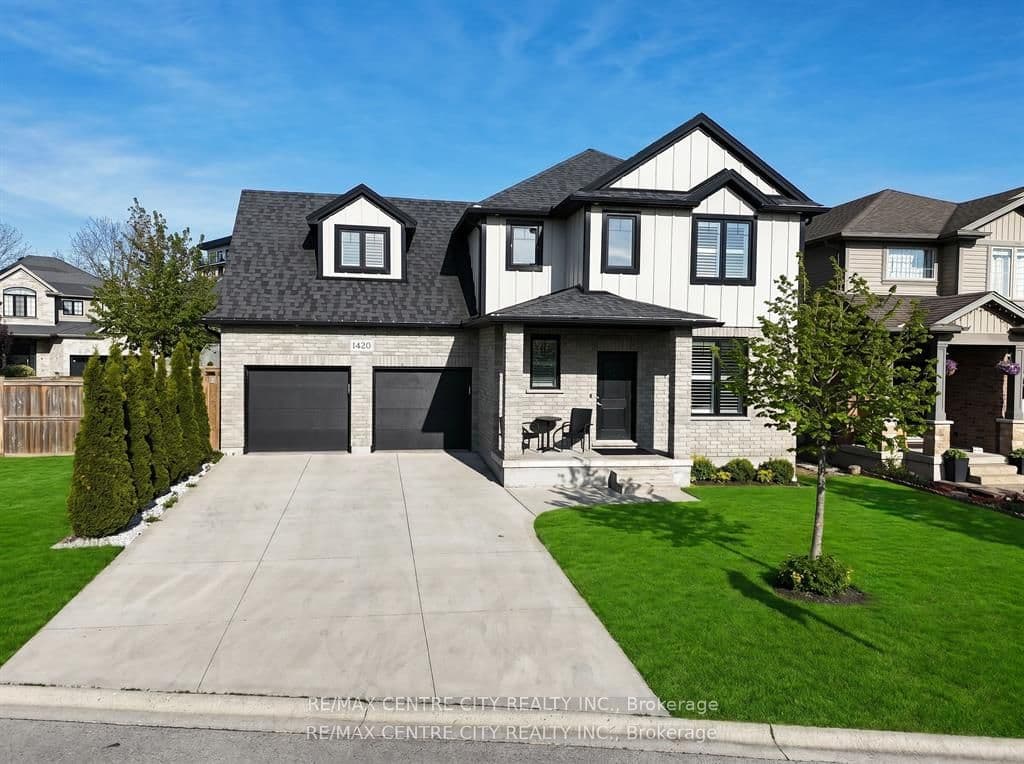 1420 Howlett Circle photo 1