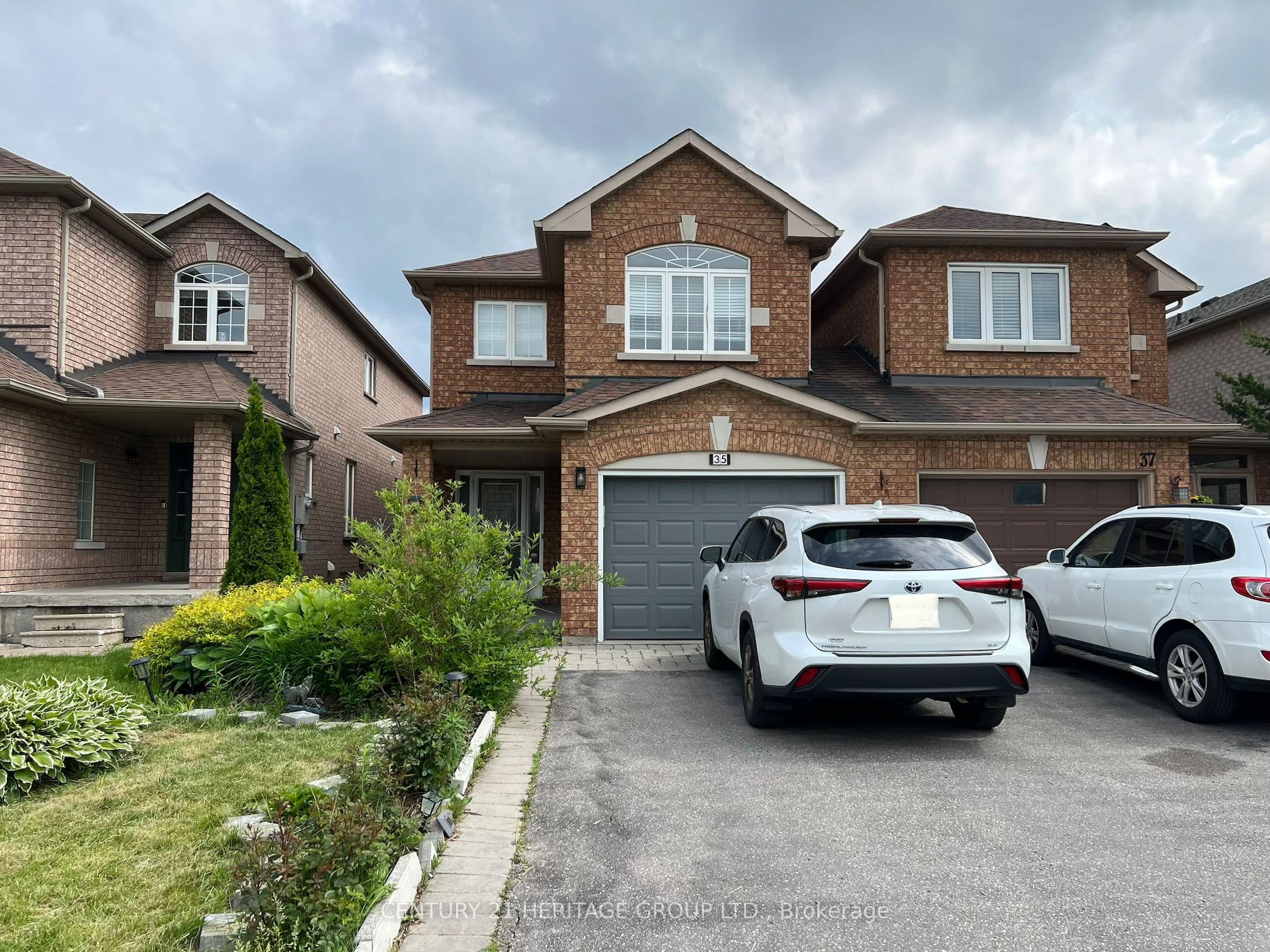 35 Brightsview Drive photo 1