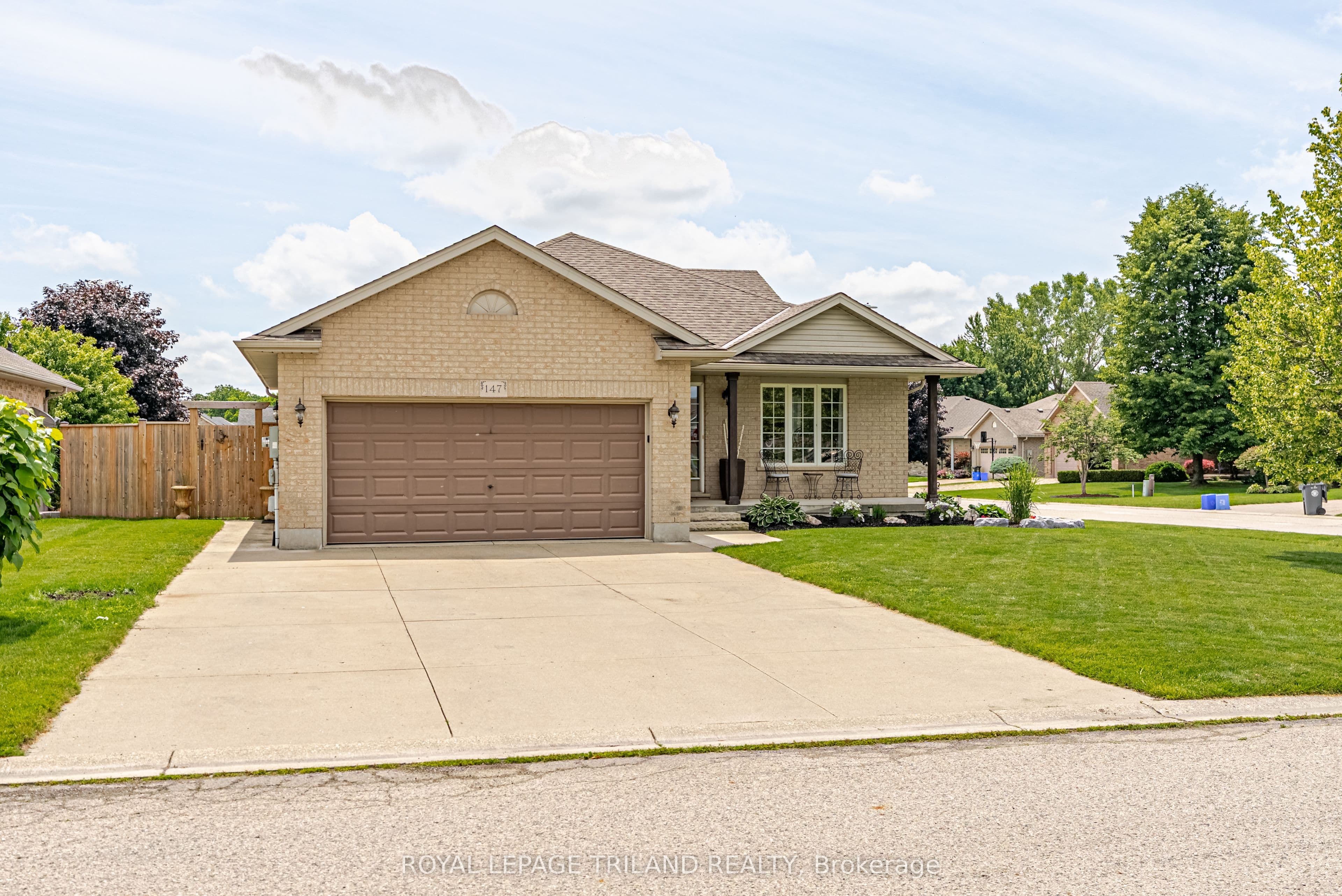 147 Plymouth Court photo 1