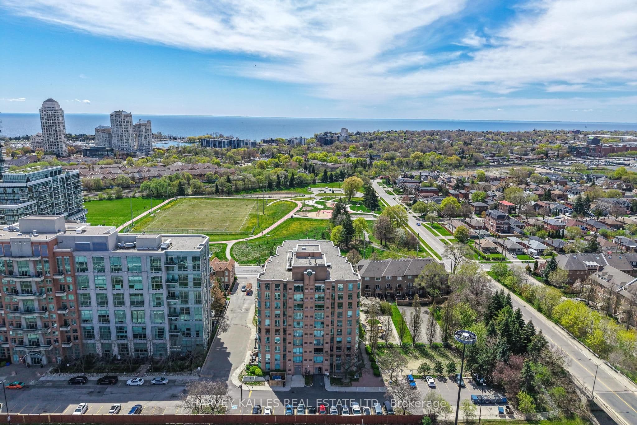 Unit 904 190 Manitoba Street photo 1
