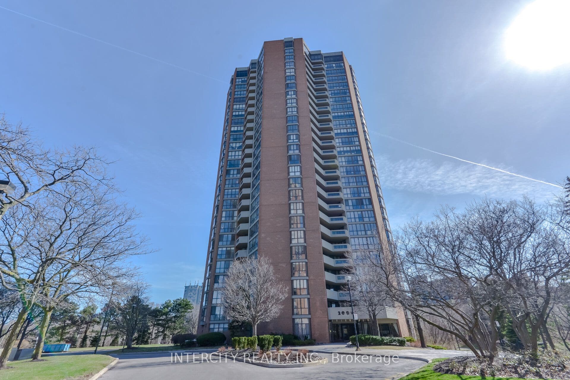 Unit 308 2000 Islington Avenue photo 1