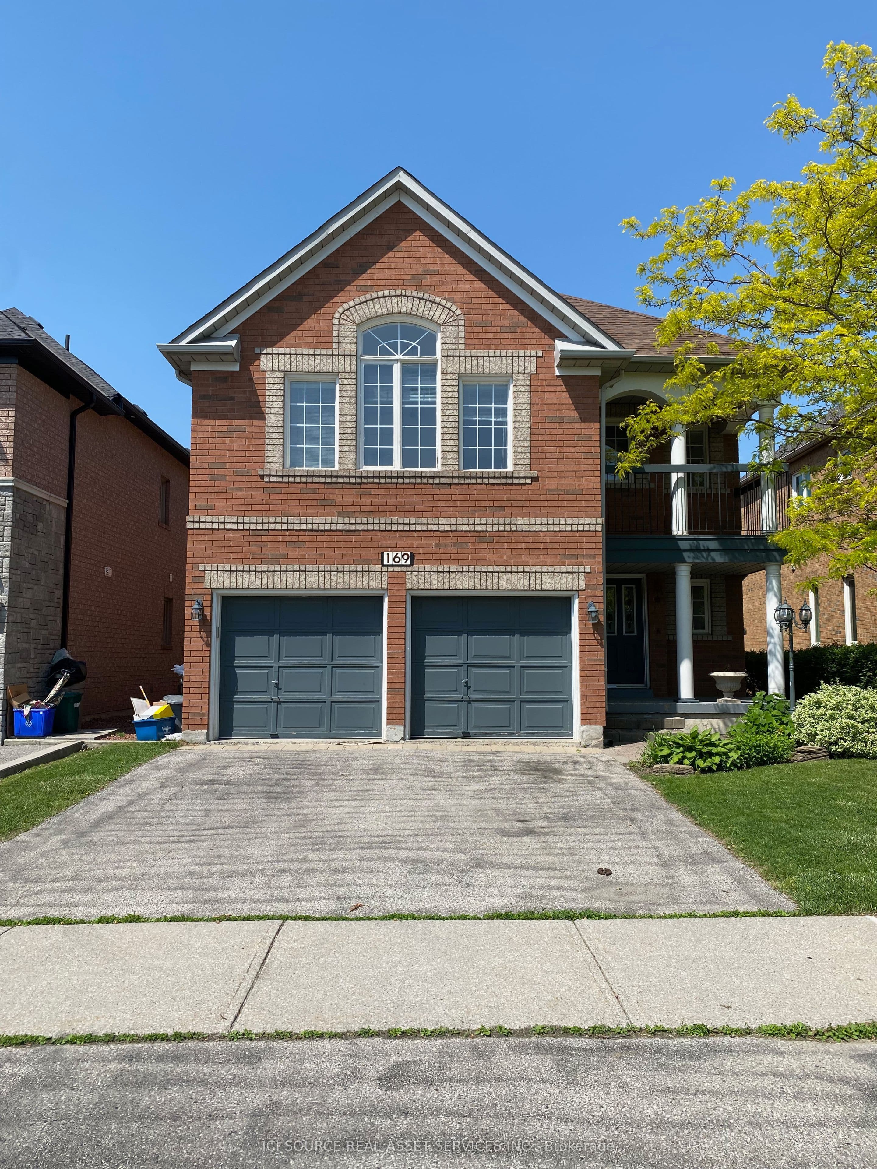 Unit Upper Level 169 Matthew Drive photo 1