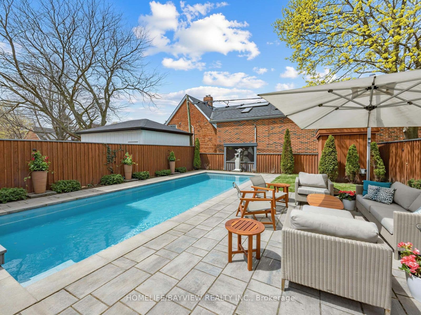 40 Clonmore Drive photo 1
