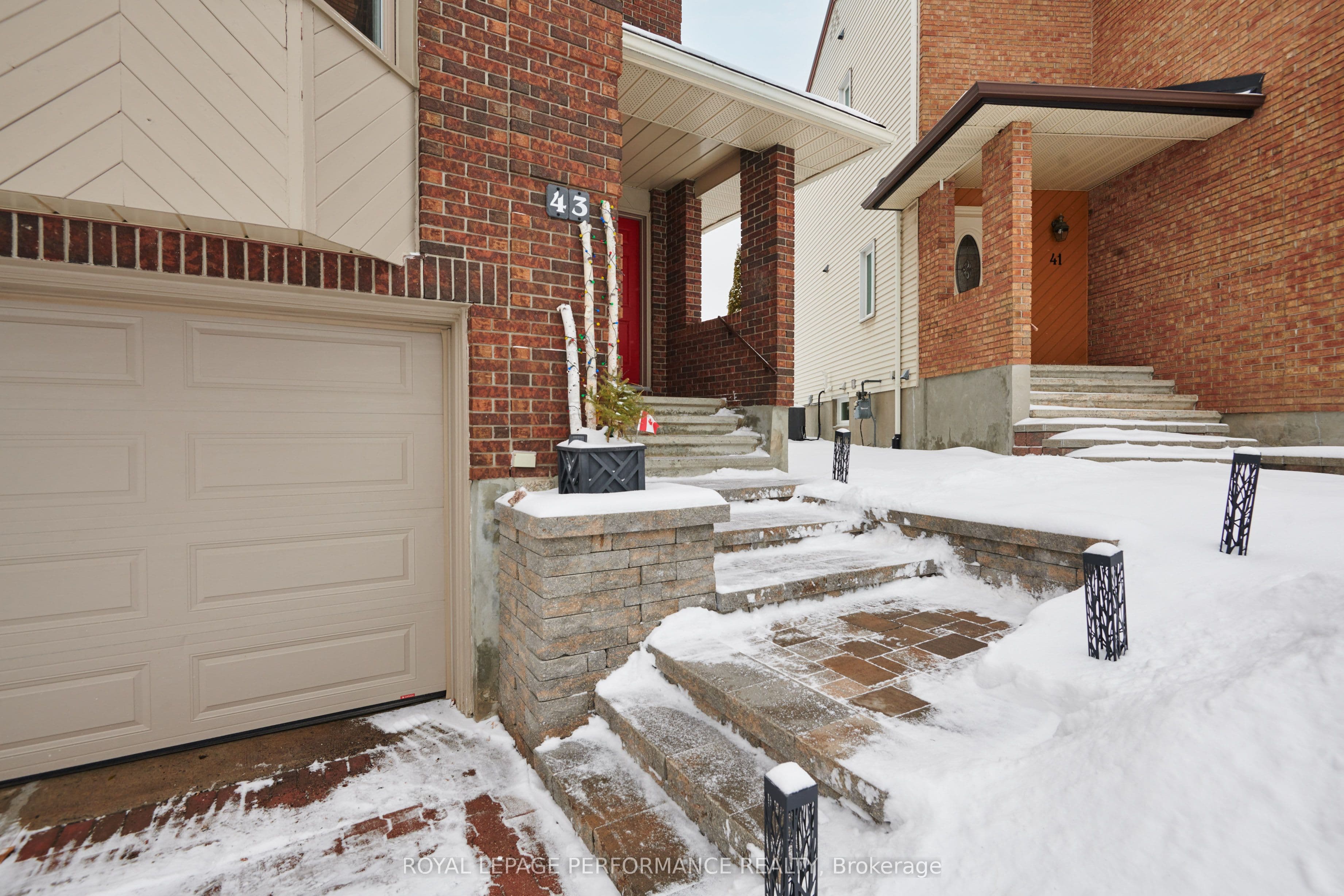 43 Waterview Court photo 1