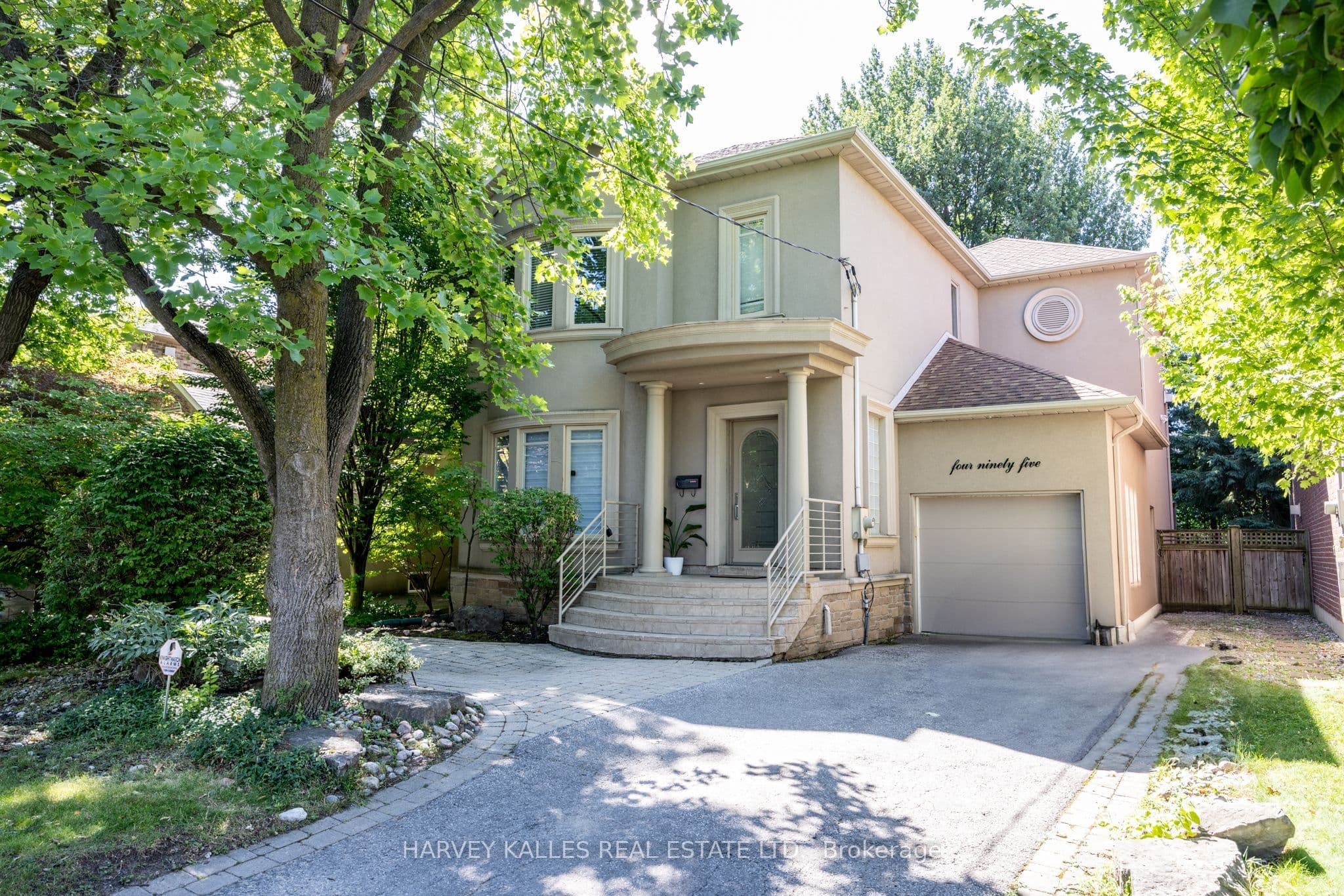 495 Deloraine Avenue photo 1