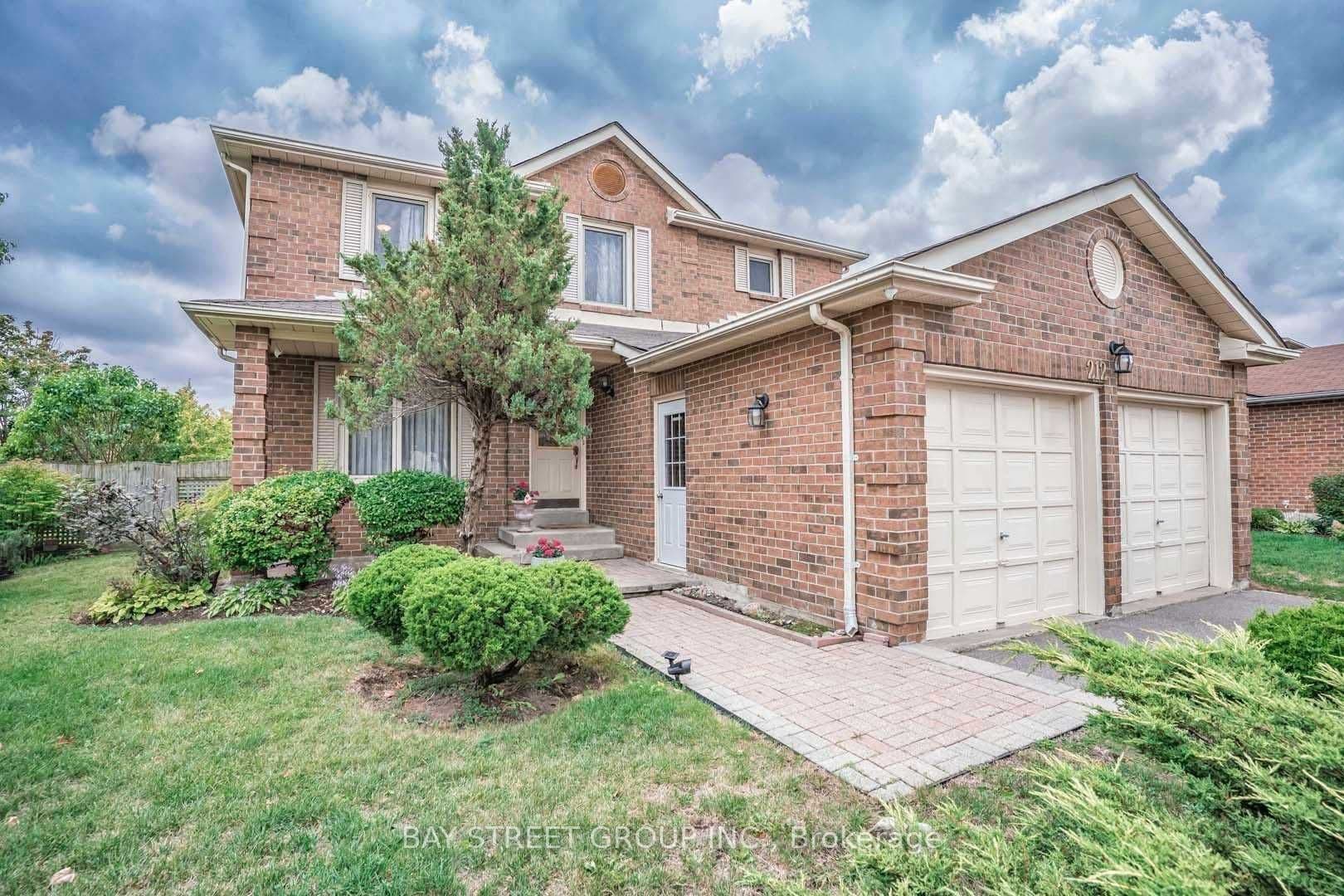 212 Hollingham Road photo 1