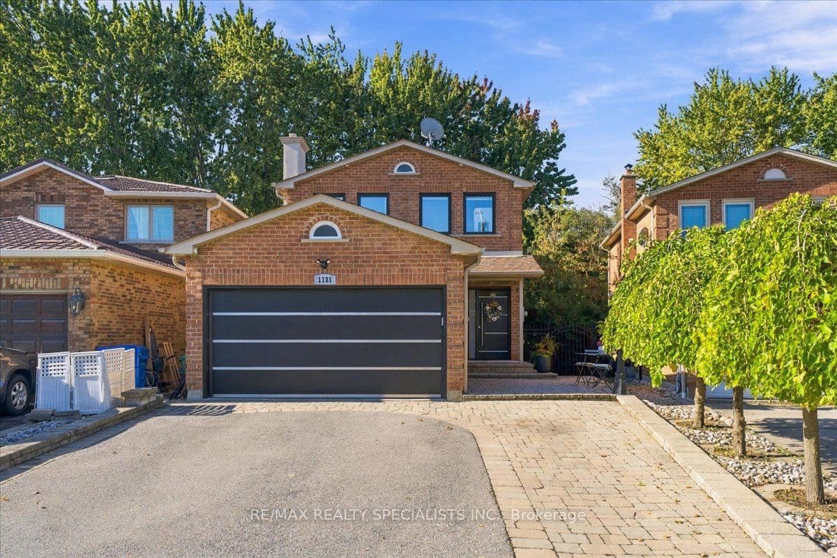 1131 Highgate Place photo 1