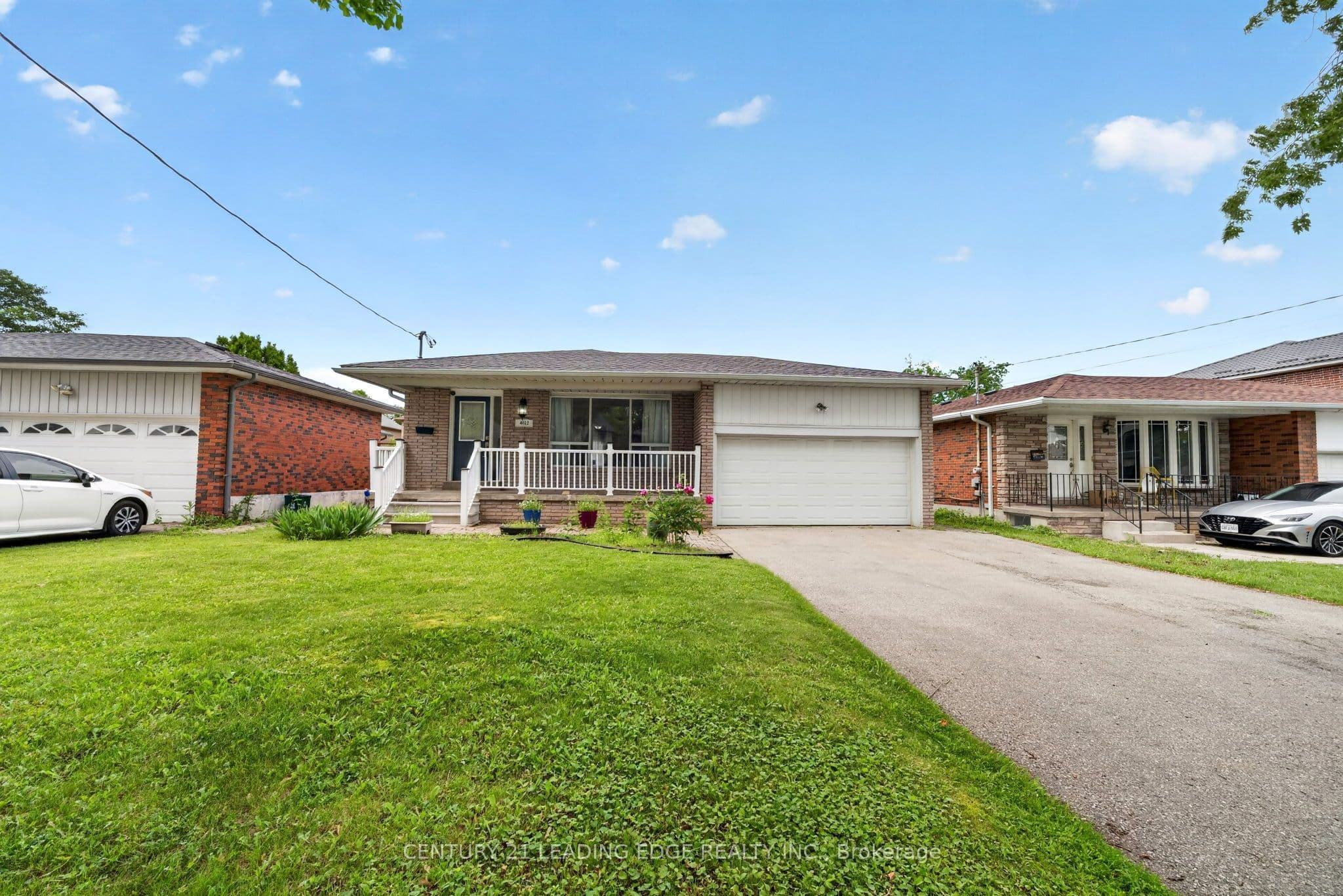 4012 Ellesmere Road photo 1