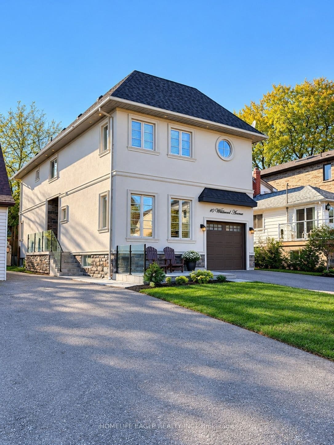 10 Wildwood Avenue photo 1