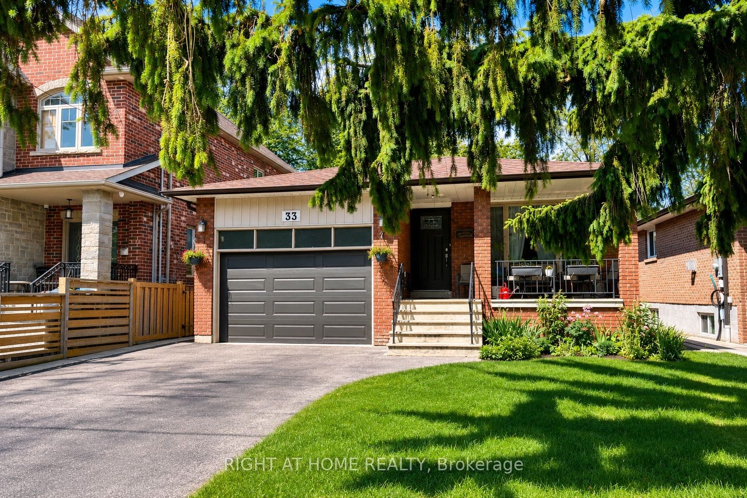 33 Benson Avenue photo 1