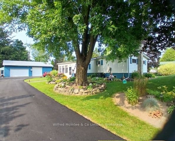 21571 Grey Road 16 N/A photo 1