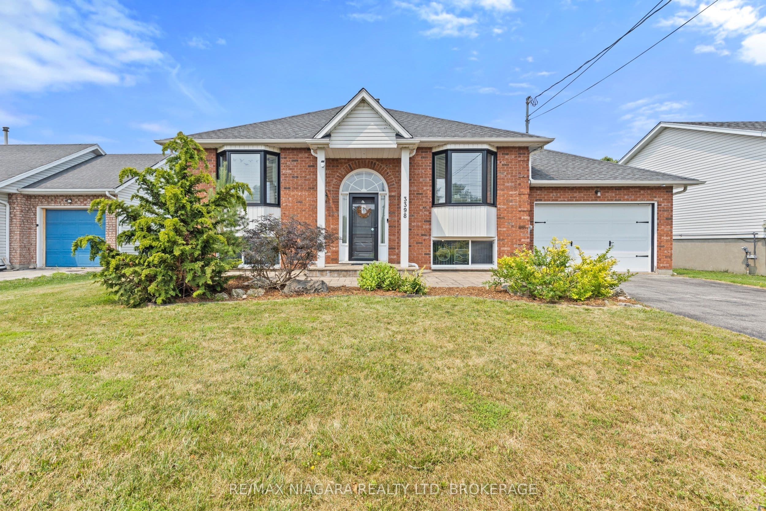 3398 Dominion Road photo 1