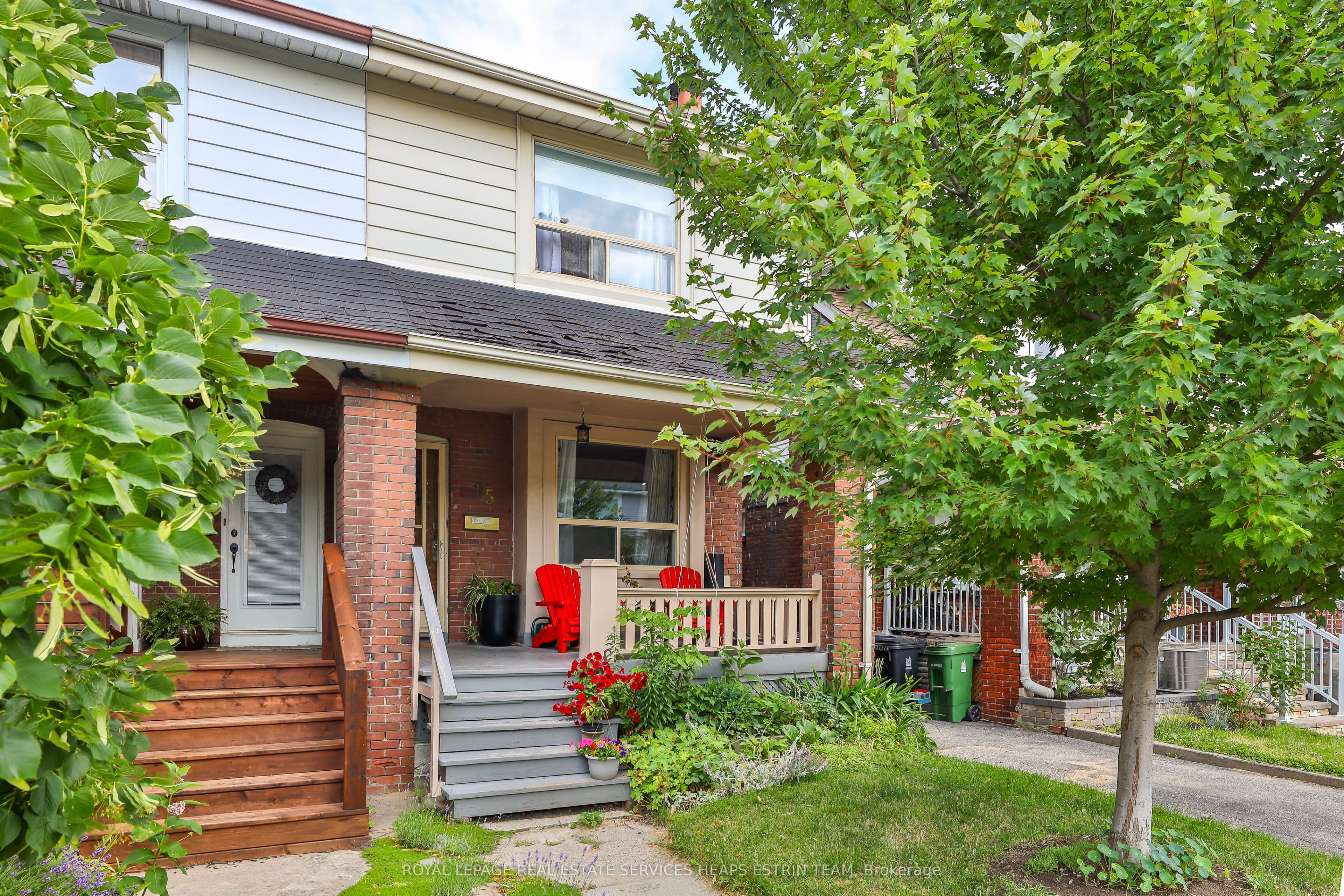 95 Caithness Avenue photo 1