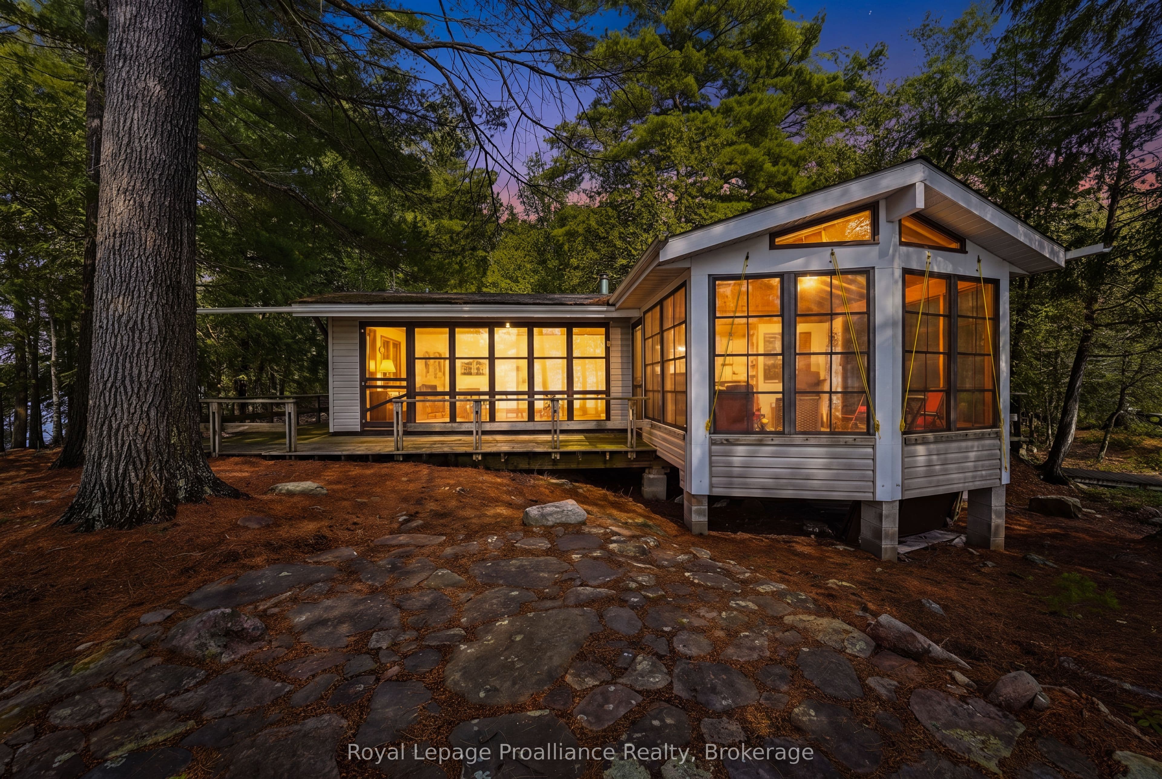786 Mazinaw Lake N/A photo 1
