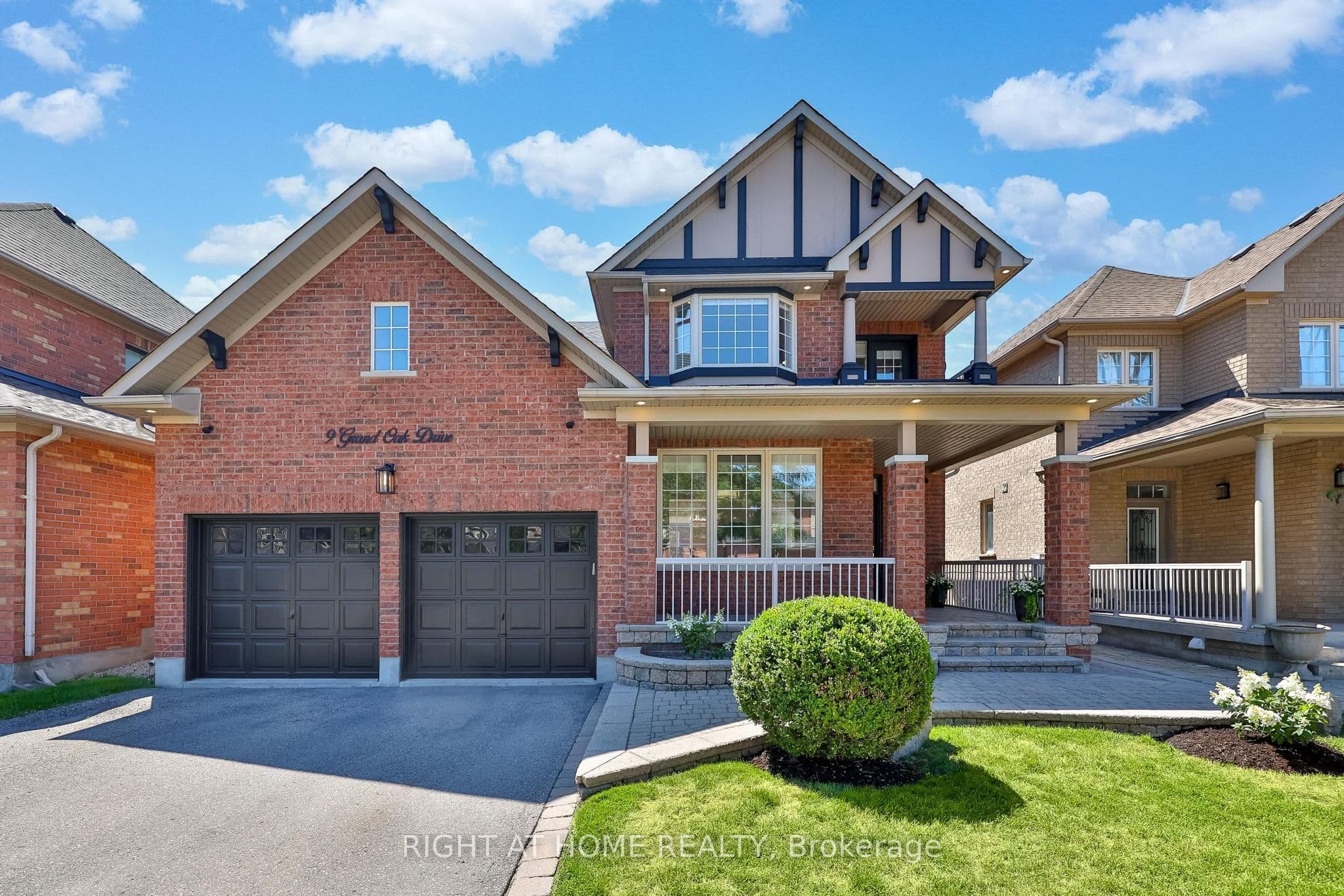 9 Grand Oak Drive photo 1