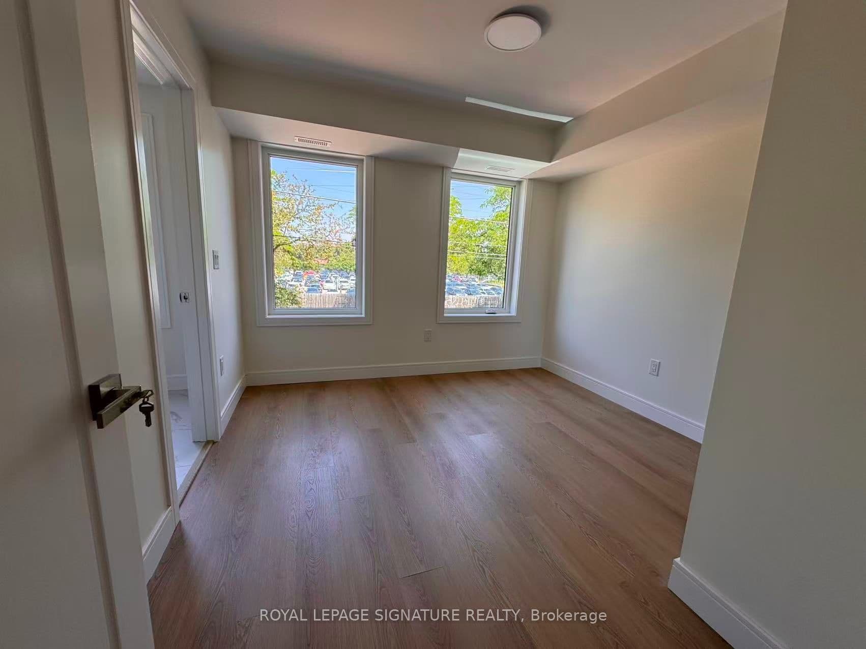 Unit 4 53 Bishop Avenue photo 1