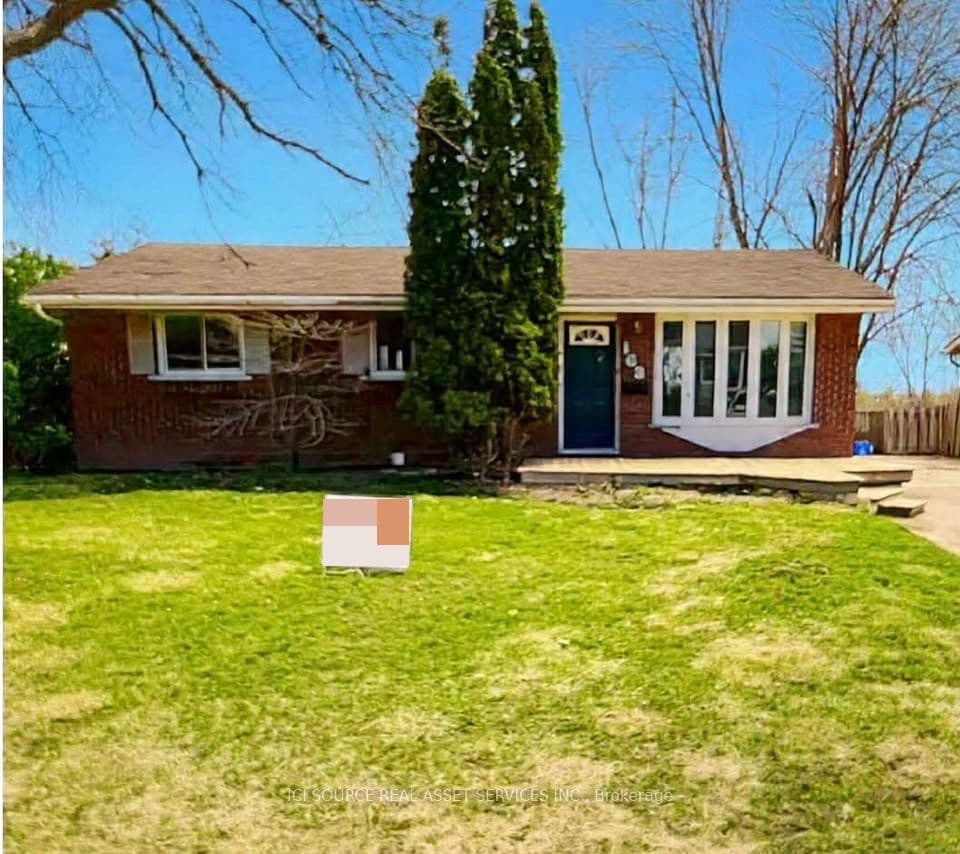 163 Herbert Street photo 1