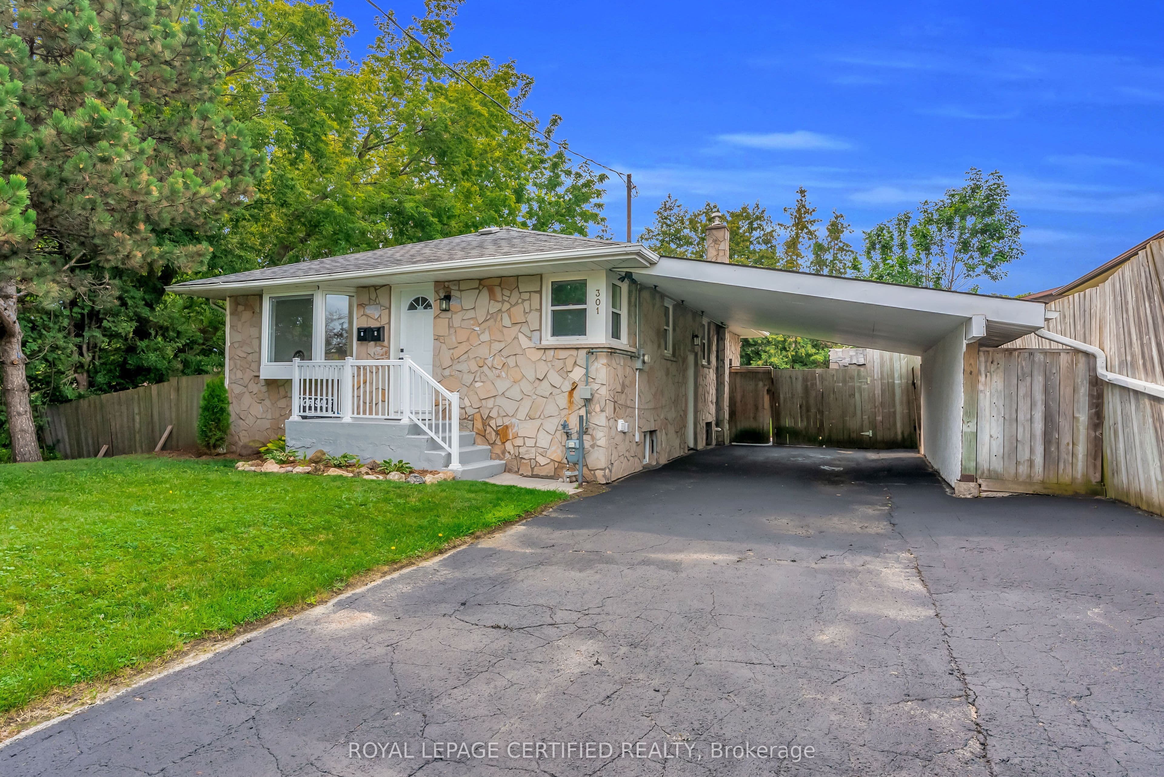 301 Geneva Avenue photo 1
