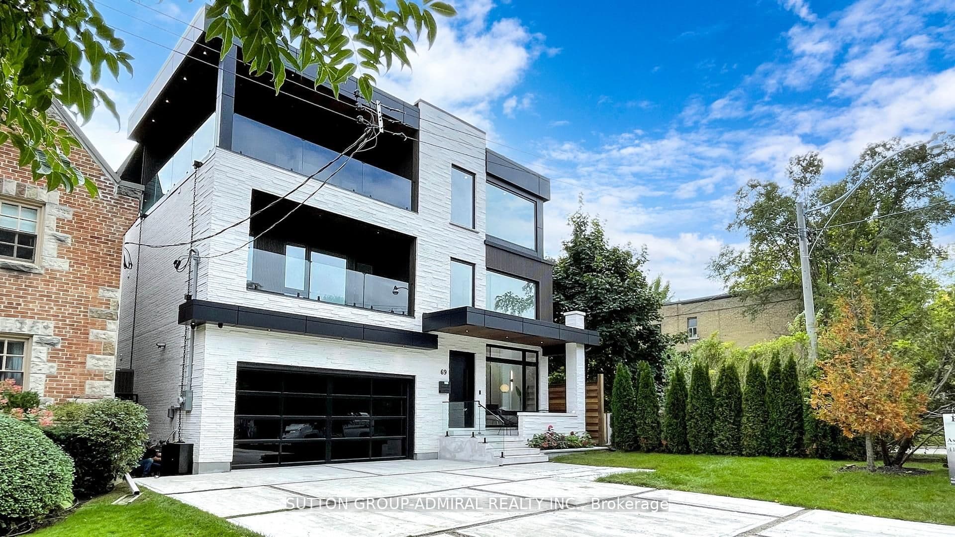 69 Elderwood Drive photo 1