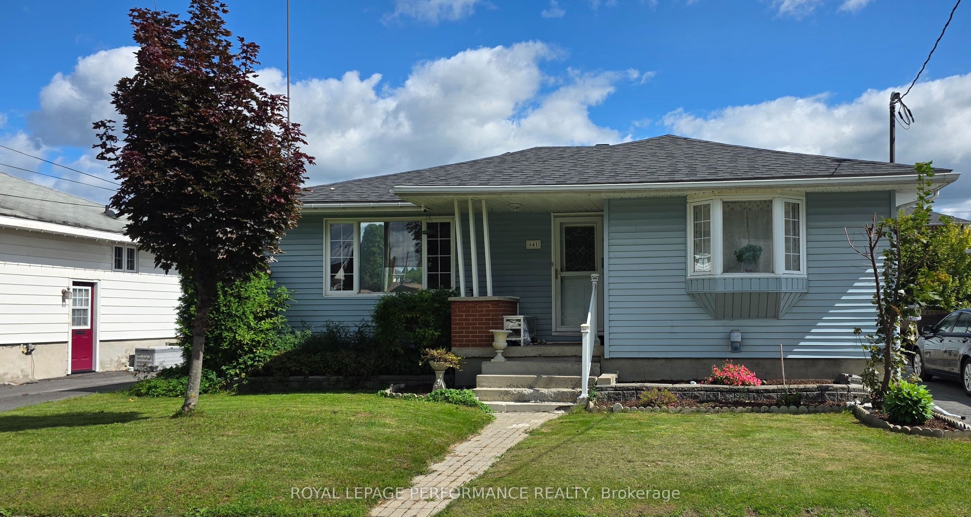 641 Burton Avenue photo 1