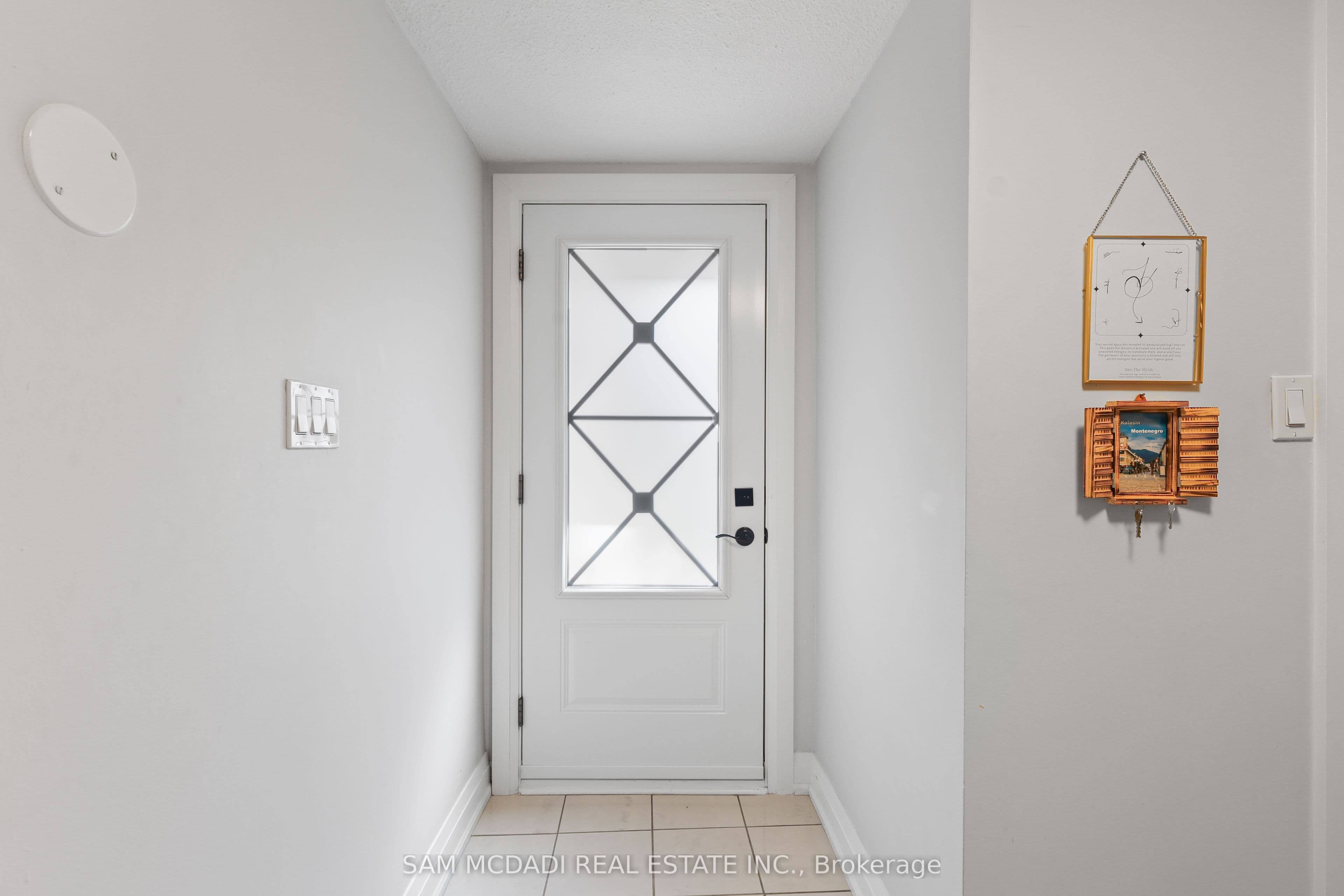 Unit 45 3175 Kirwin Avenue photo 1