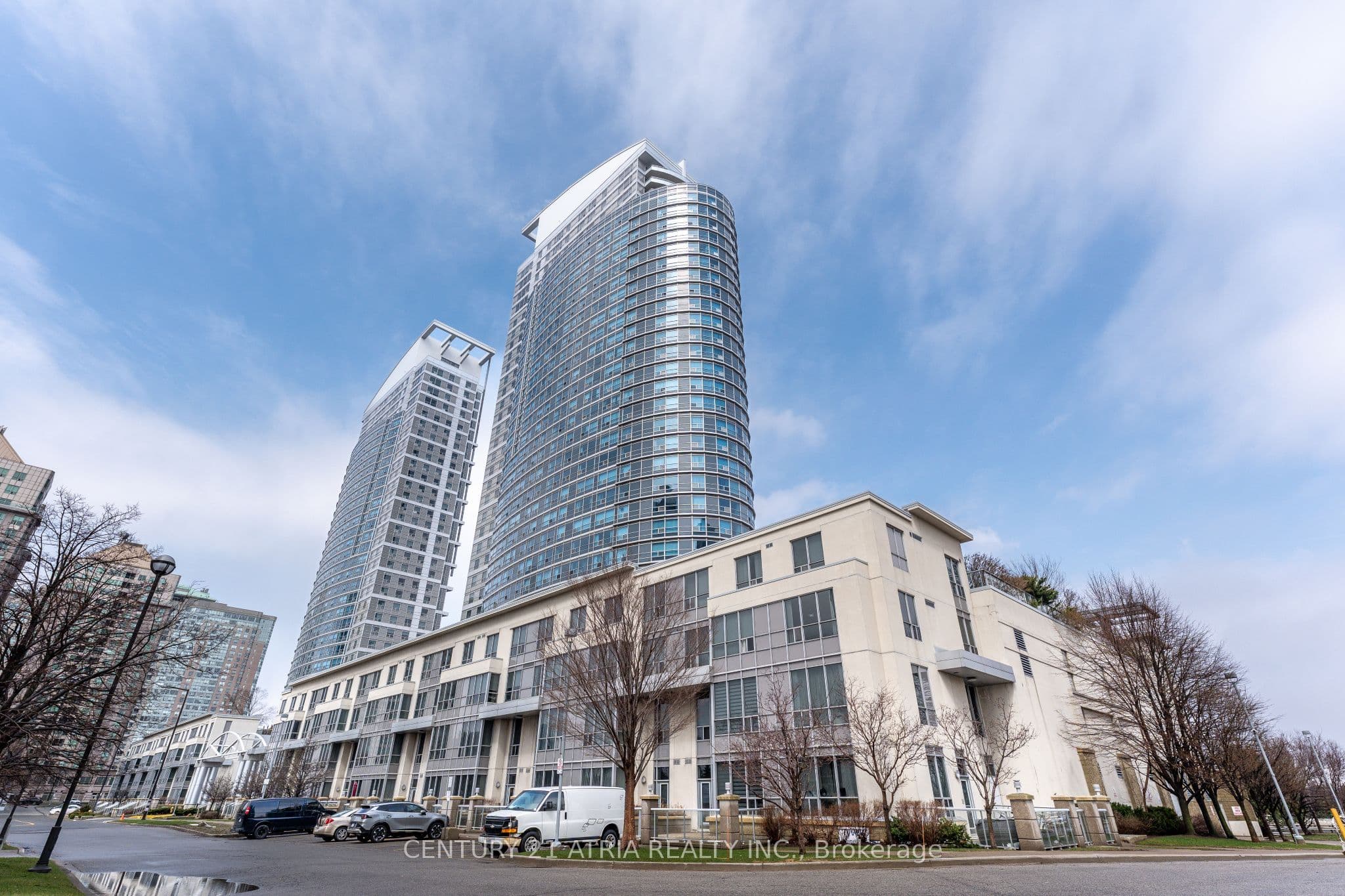 Unit 3112 38 Lee Centre Drive photo 1