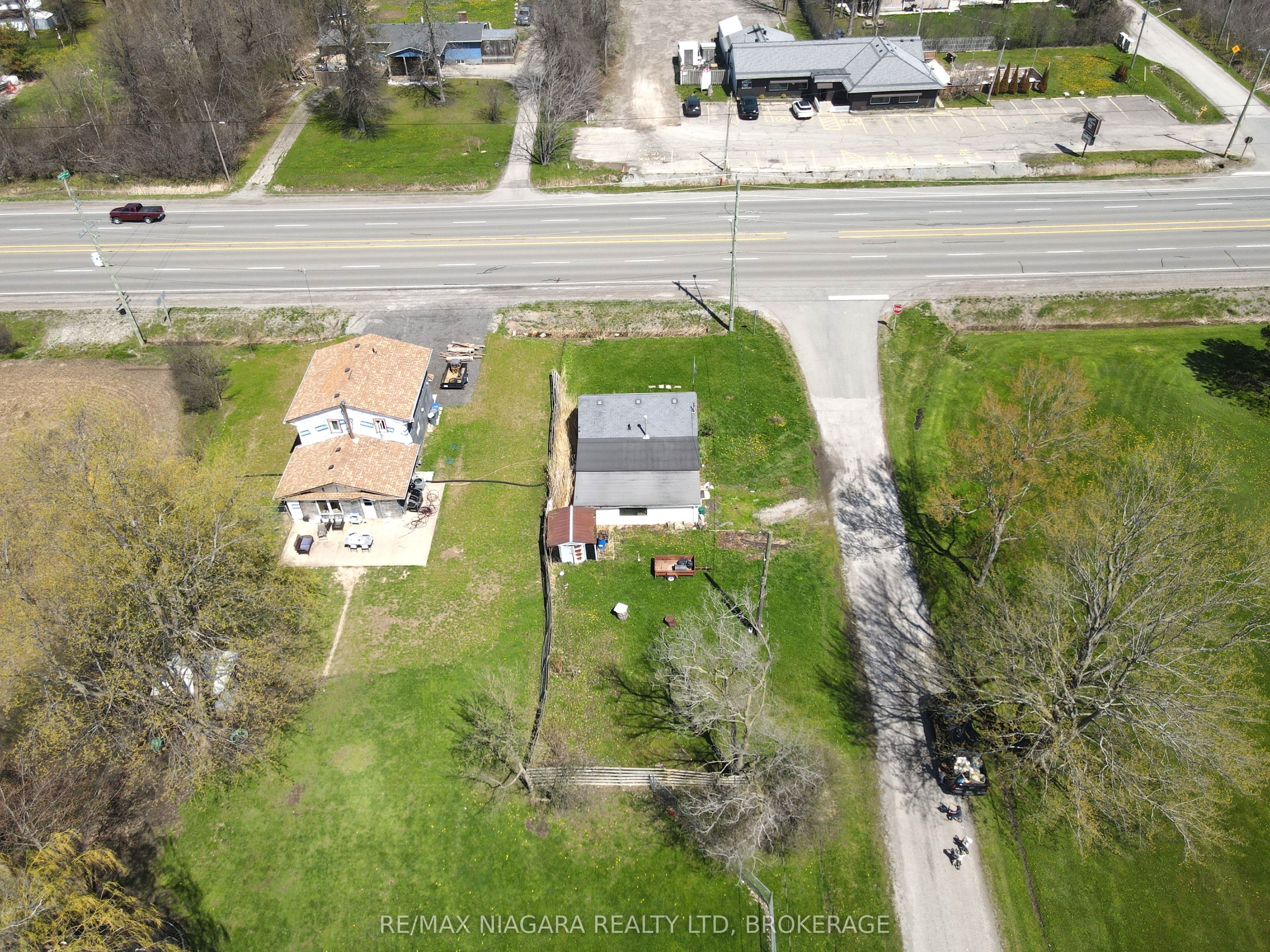 1891 Garrison Road photo 1