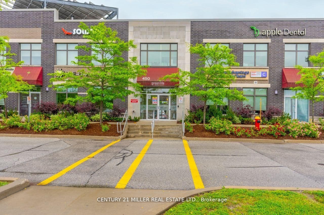 Unit 202B 450 Bronte Street photo 1
