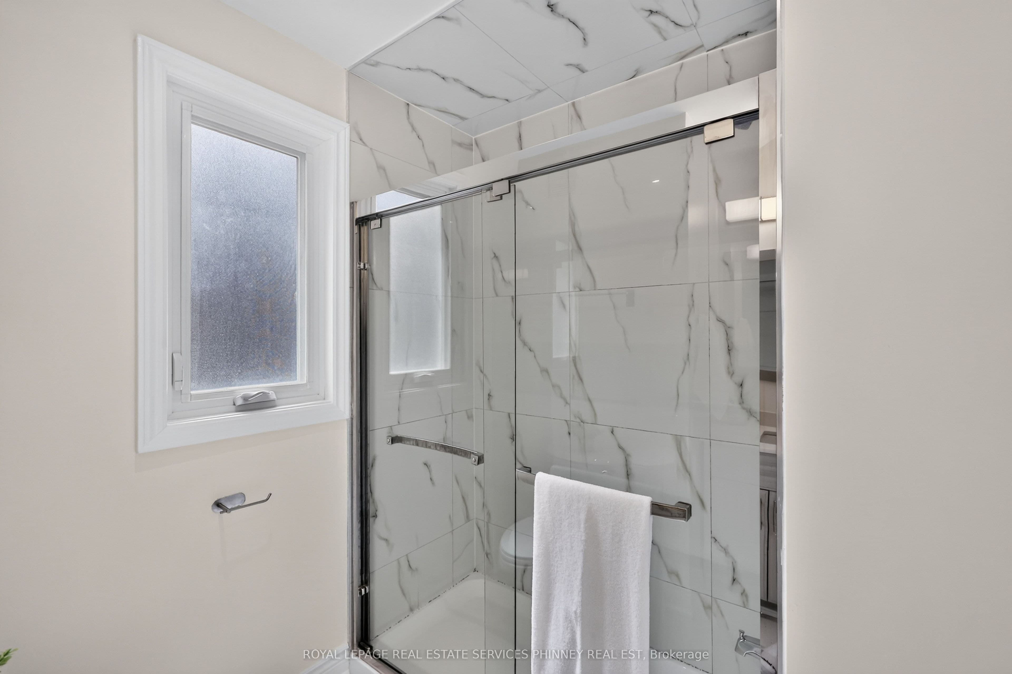 245 Glenholme Avenue photo 1