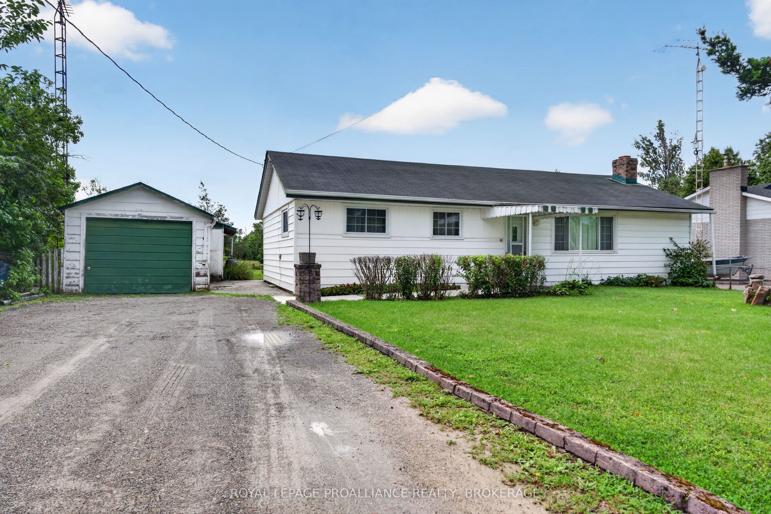 2871 Burbrook Road photo 1
