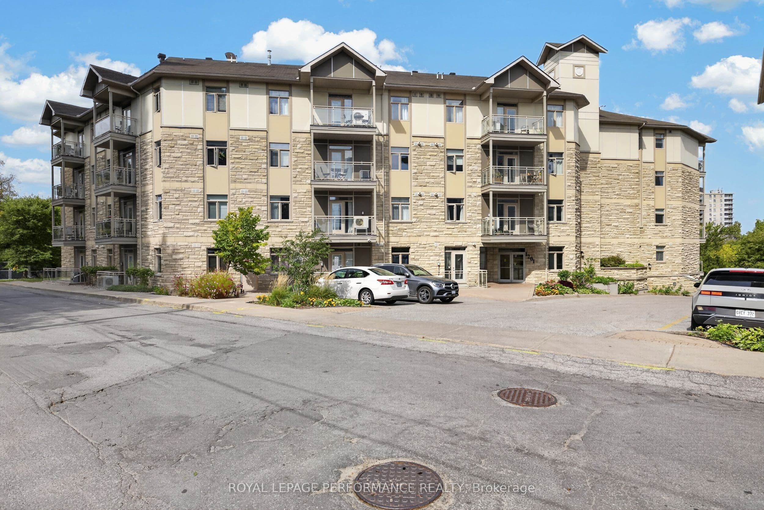 Unit 107 1201 Ohio Street photo 1