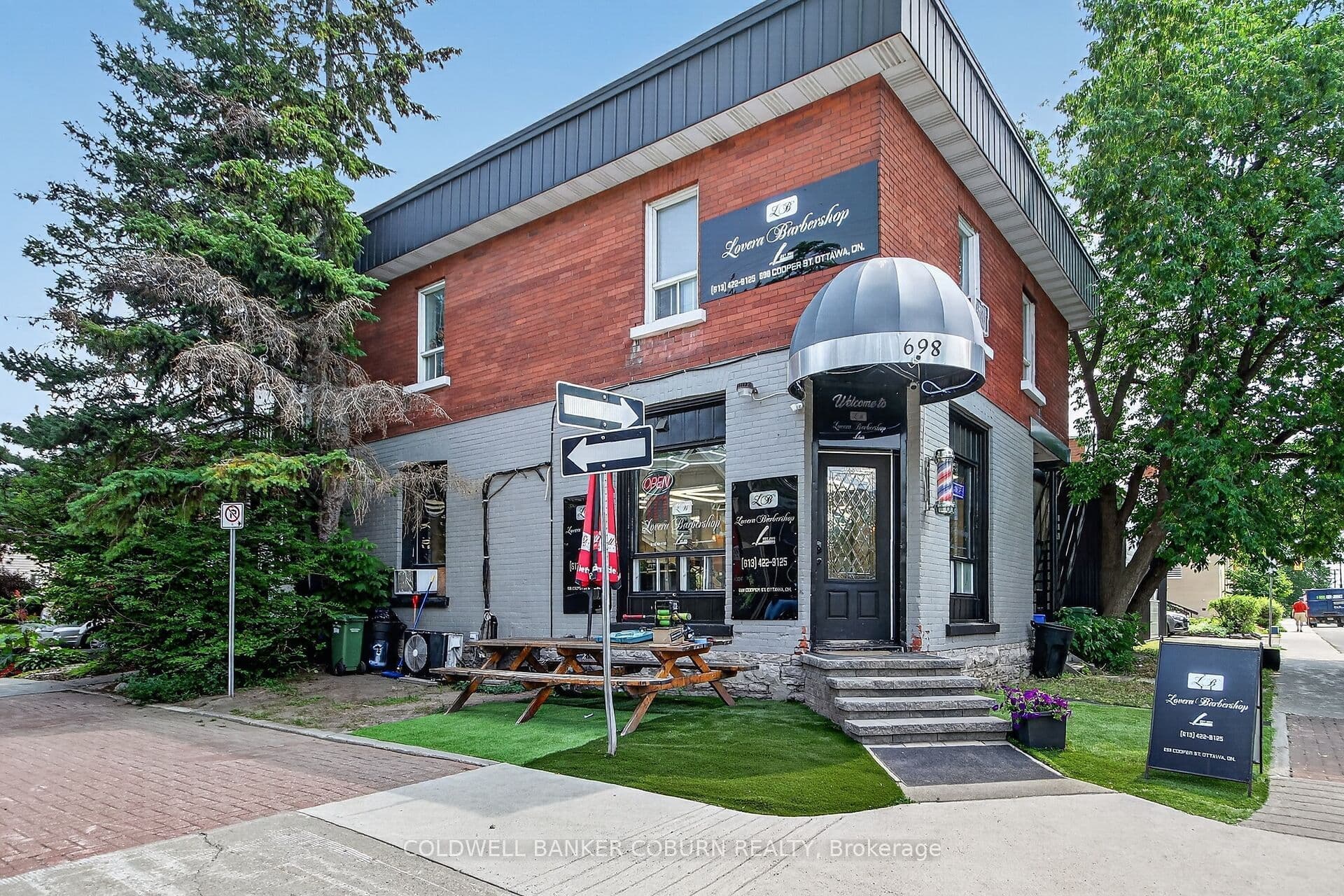 698 Cooper Street photo 1