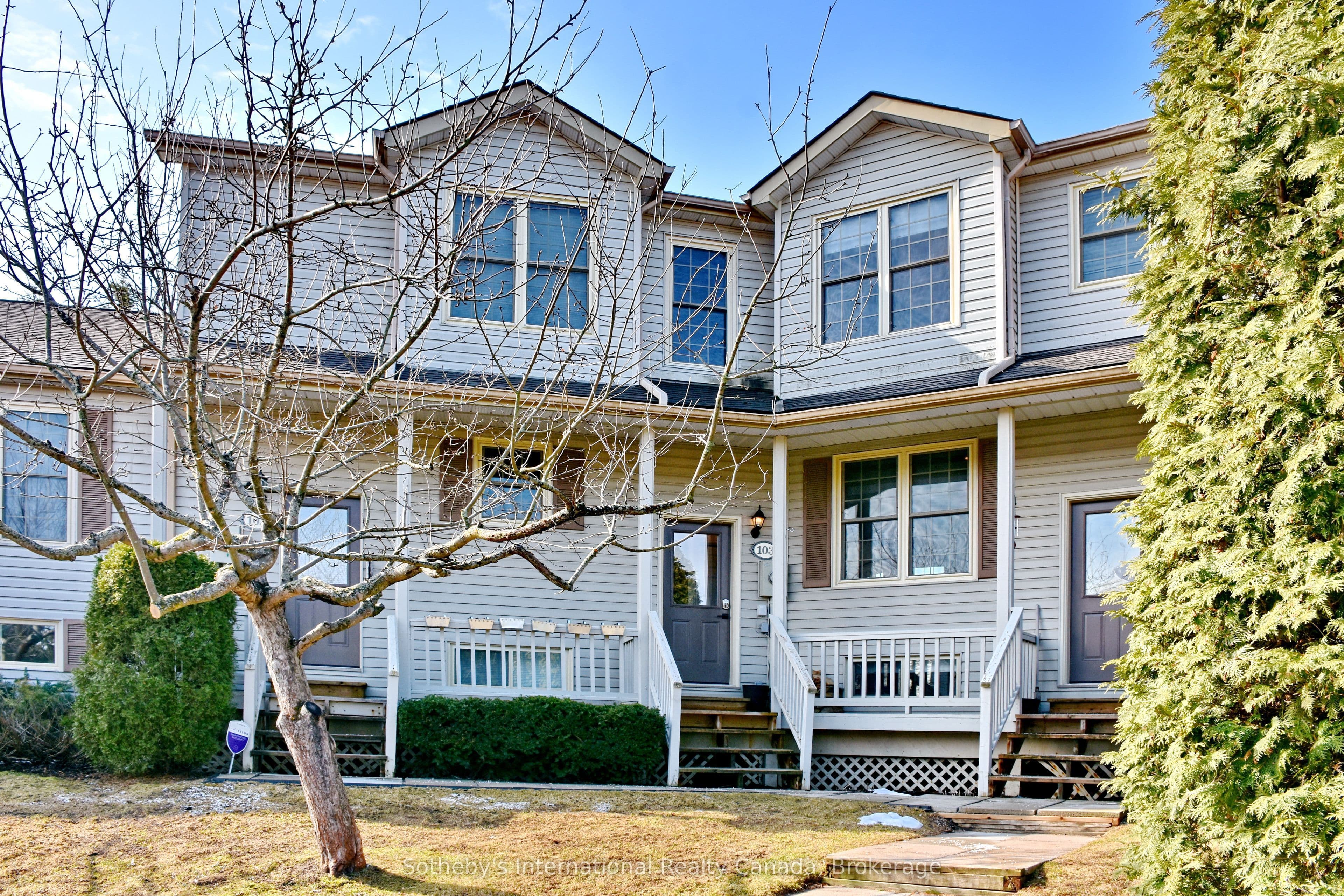Unit 103 150 Victoria Street photo 1