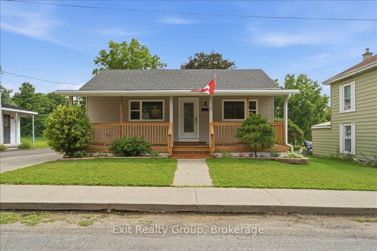 8 Albert Street photo 1