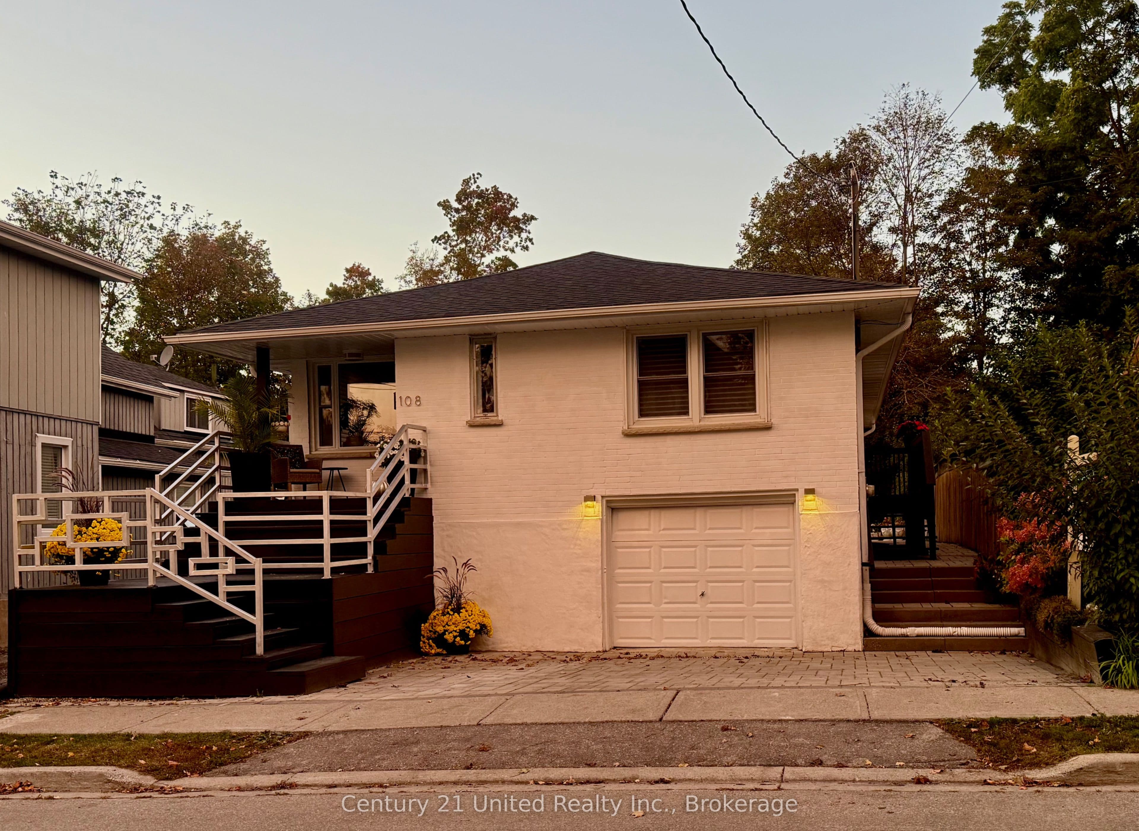 108 James Street photo 1