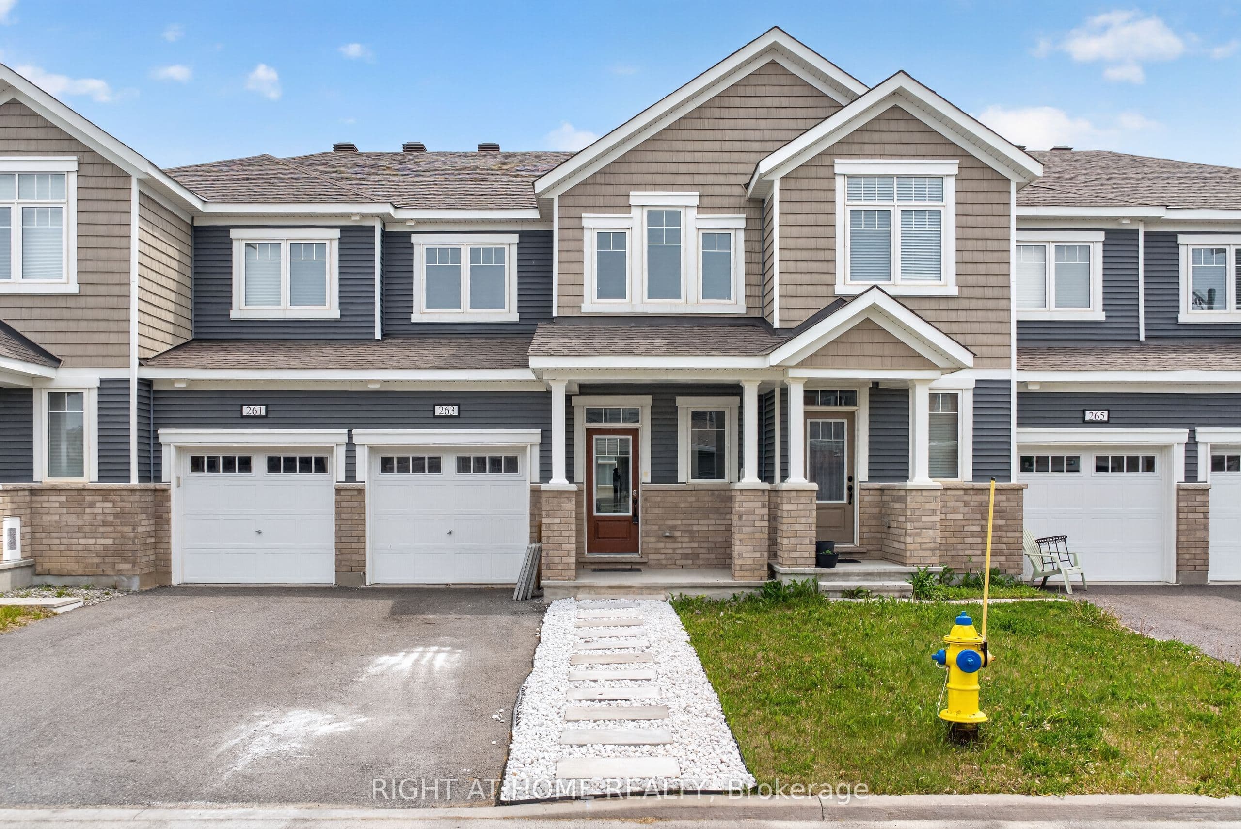263 Sweetvalley Drive photo 1