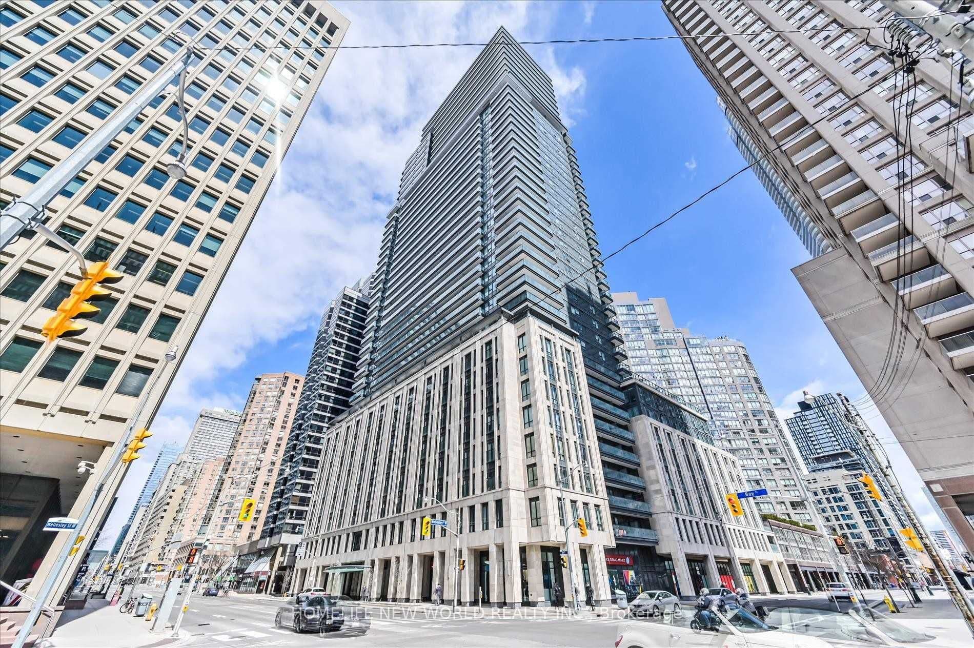 Unit 1413 955 Bay Street photo 1