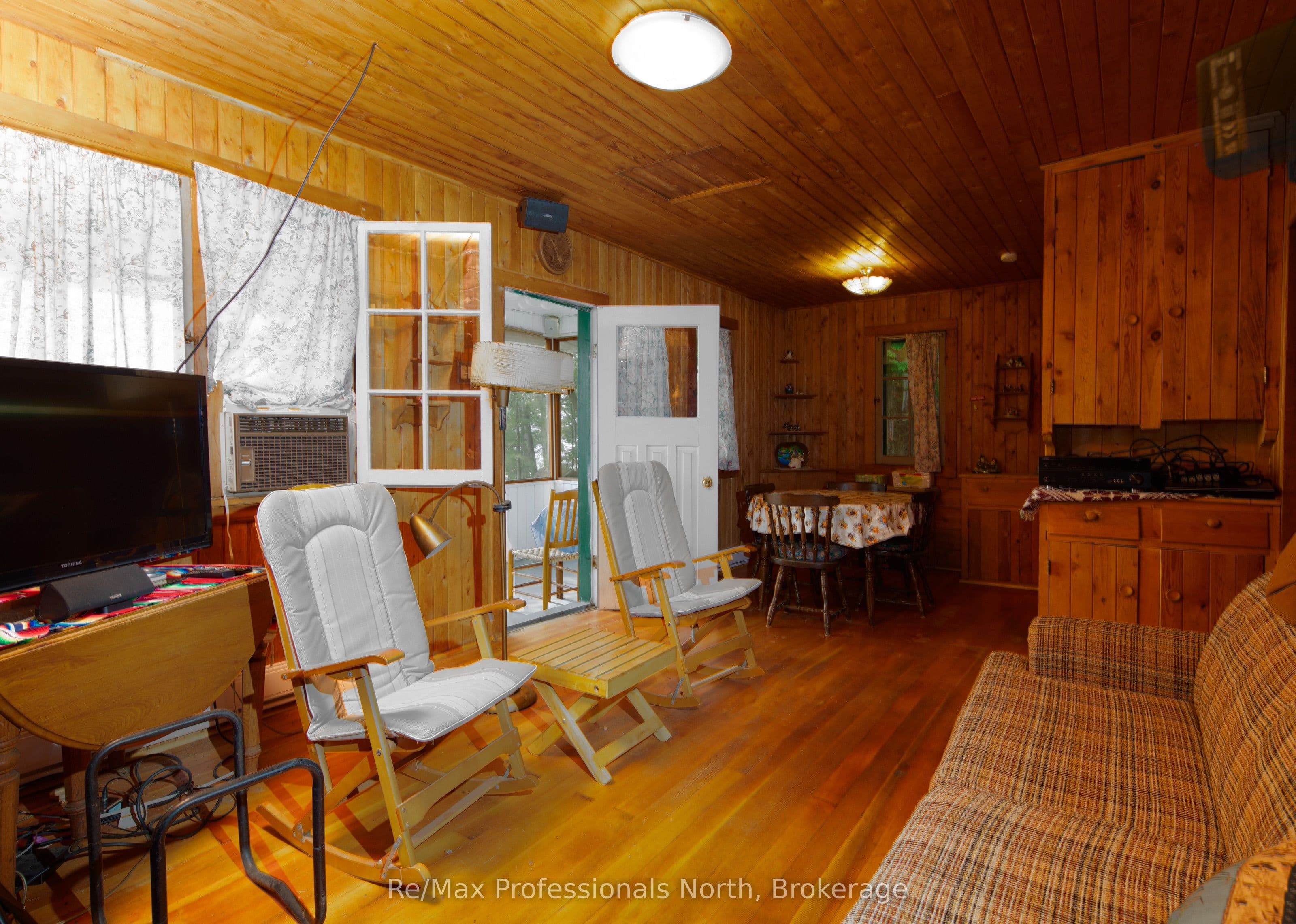 1102 Unit 2 Clipsham Road photo 1