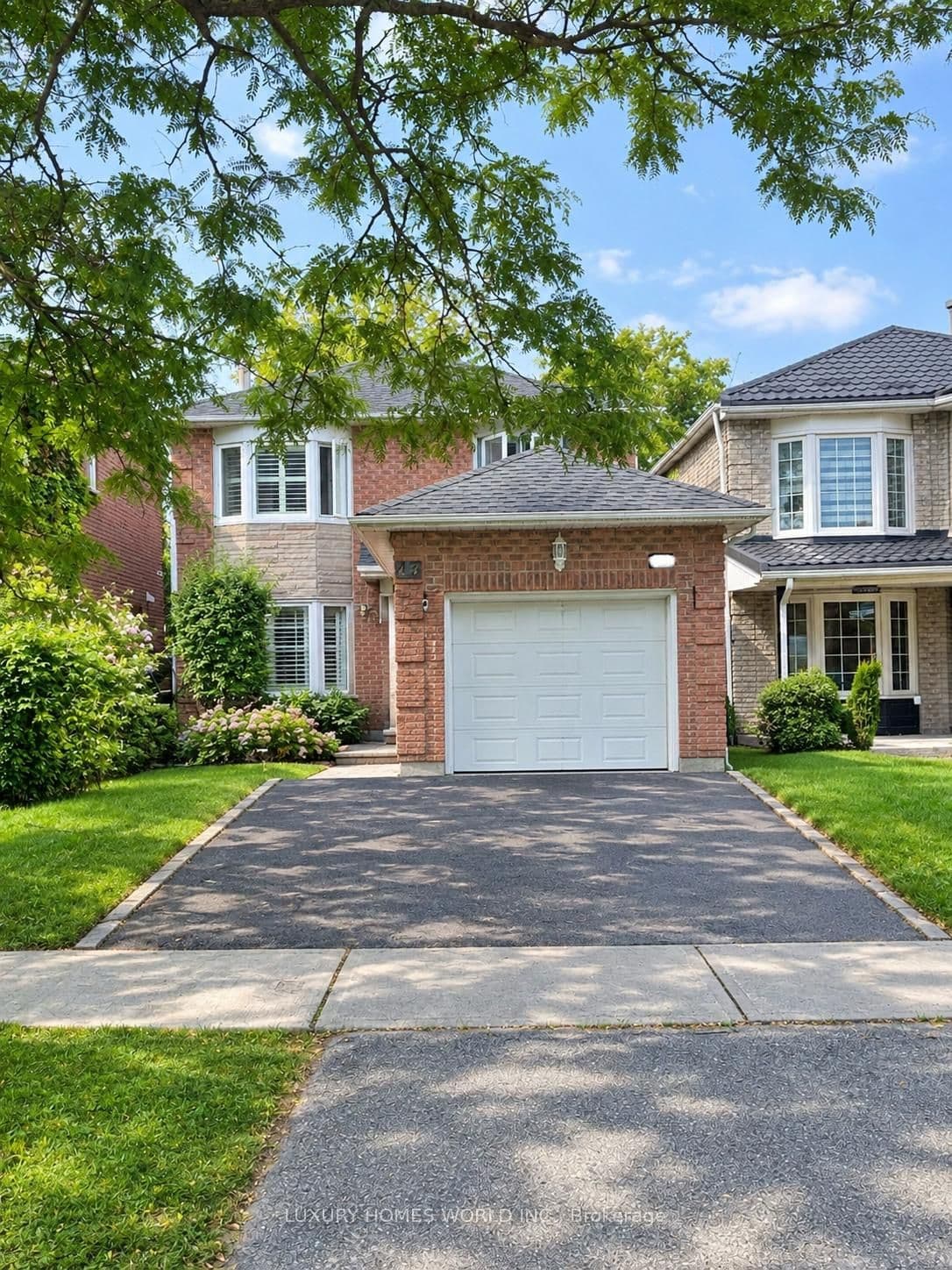 43 Graybark Crescent photo 1
